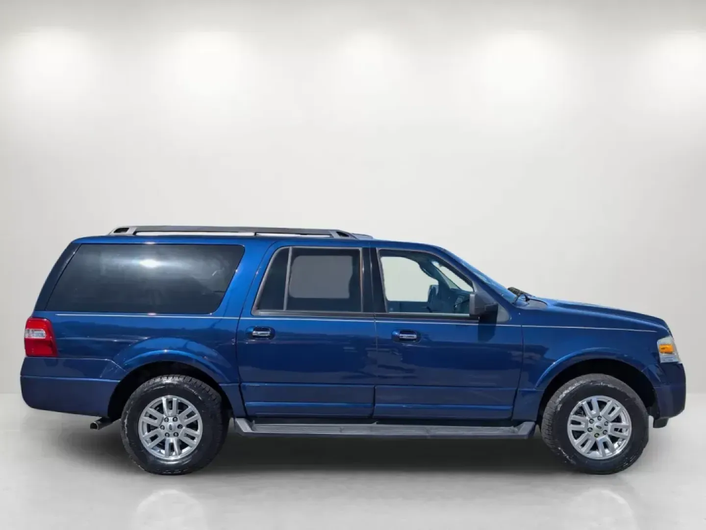 2012 Ford Expedition EL XLT (1FMJK1H57CE) with an Gas/Ethanol V8 5.4L/330 engine, 6-Speed Automatic transmission, located at 5115 14th Ave., Columbus, GA, 31904, (706) 323-0345, 32.511494, -84.971046 - **Explore Adventure with the 2012 Ford Expedition EL XLT Your Ultimate Family SUV!**<br /> <br /> Are you a growing family or an adventure enthusiast looking for the perfect vehicle to accommodate your lifestyle? Look no further! The 2012 Ford Expedition EL XLT is designed to provide ample space, c - Photo#4
