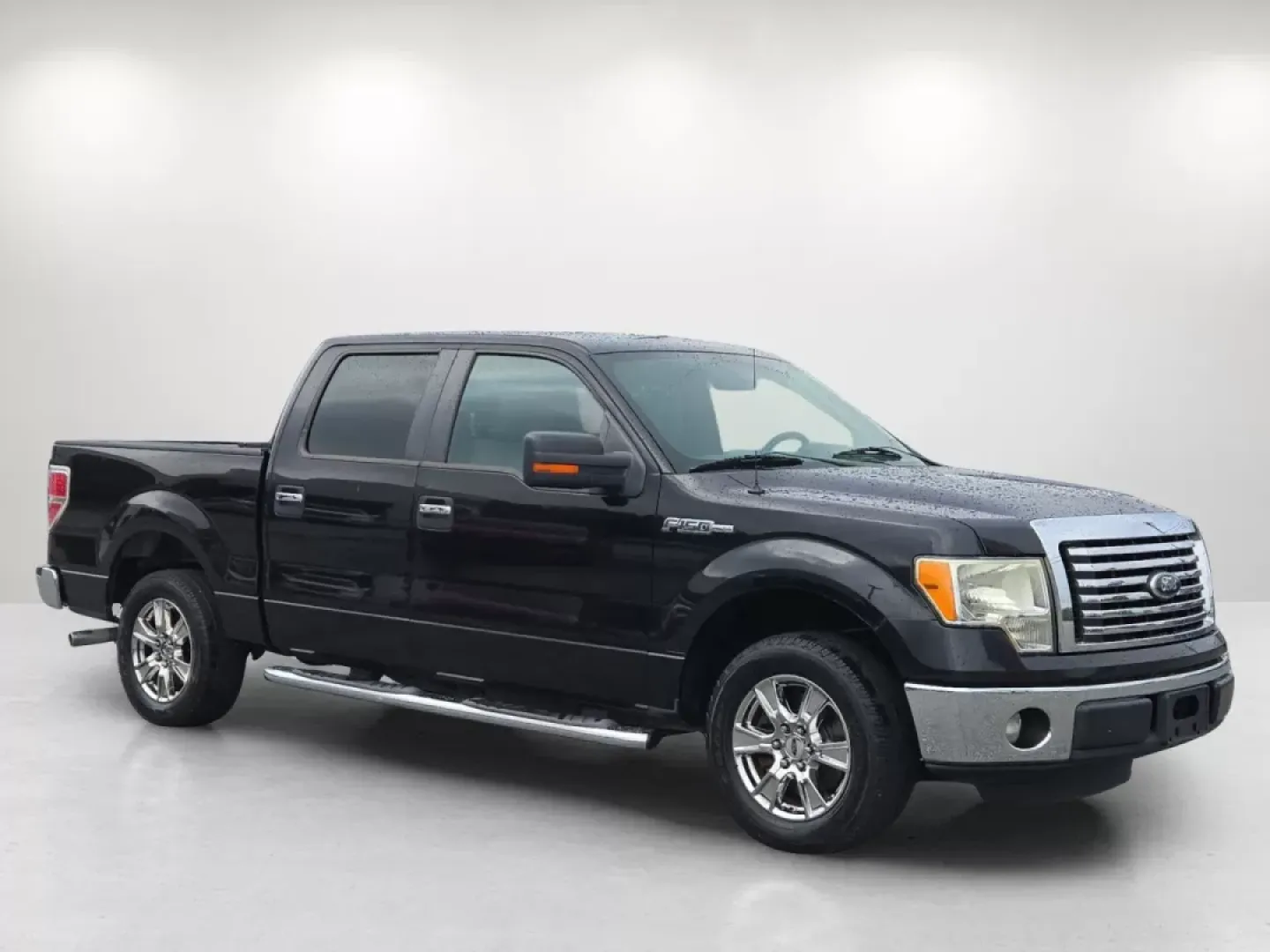 2012 Ford F-150 (1FTEW1CM0CK) with an Other engine, located at 1430 Gateway Drive, Opelika, AL, 36801, (334) 239-0944, 32.637871, -85.409790 - Unlock a world of adventure with the 2012 Ford F-150 Crew Cab Pickup, perfect for weekend getaways, family outings, or tackling your daily commute! At Gils Auto in Phenix City, AL, we understand that the right vehicle can enhance your lifestyle, and this rugged yet refined truck is designed to do ju - Photo#3