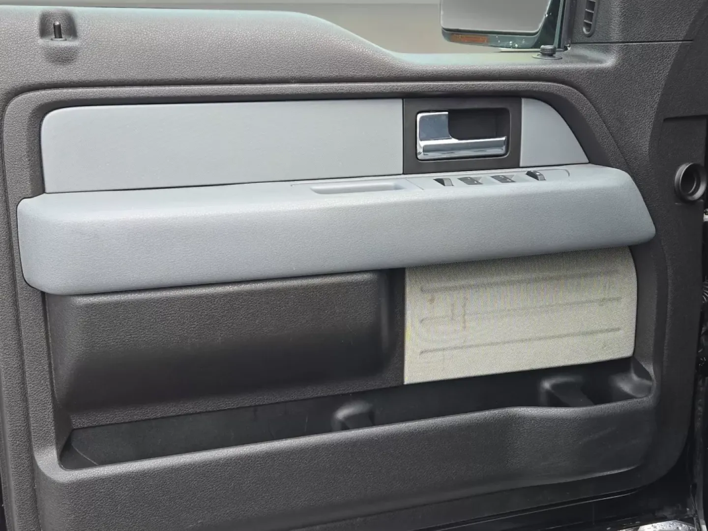 2012 Ford F-150 (1FTEW1CM0CK) with an Other engine, located at 1430 Gateway Drive, Opelika, AL, 36801, (334) 239-0944, 32.637871, -85.409790 - Unlock a world of adventure with the 2012 Ford F-150 Crew Cab Pickup, perfect for weekend getaways, family outings, or tackling your daily commute! At Gils Auto in Phenix City, AL, we understand that the right vehicle can enhance your lifestyle, and this rugged yet refined truck is designed to do ju - Photo#9