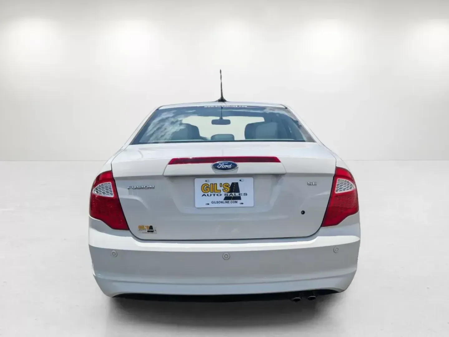 2012 Ford Fusion SE (3FAHP0HAXCR) with an Gas I4 2.5L/152 engine, 6-Speed Automatic transmission, located at 3959 U.S. 80 W, Phenix City, AL, 36870, (334) 297-4885, 32.469296, -85.135185 - **Discover Your Next Adventure with the 2012 Ford Fusion SE at Gils Auto in Phenix City, AL!**<br /> <br /> Are you looking for a reliable and stylish sedan that perfectly balances comfort and performance? The 2012 Ford Fusion SE is your perfect companion for everyday commutes or weekend getaways. W - Photo#6