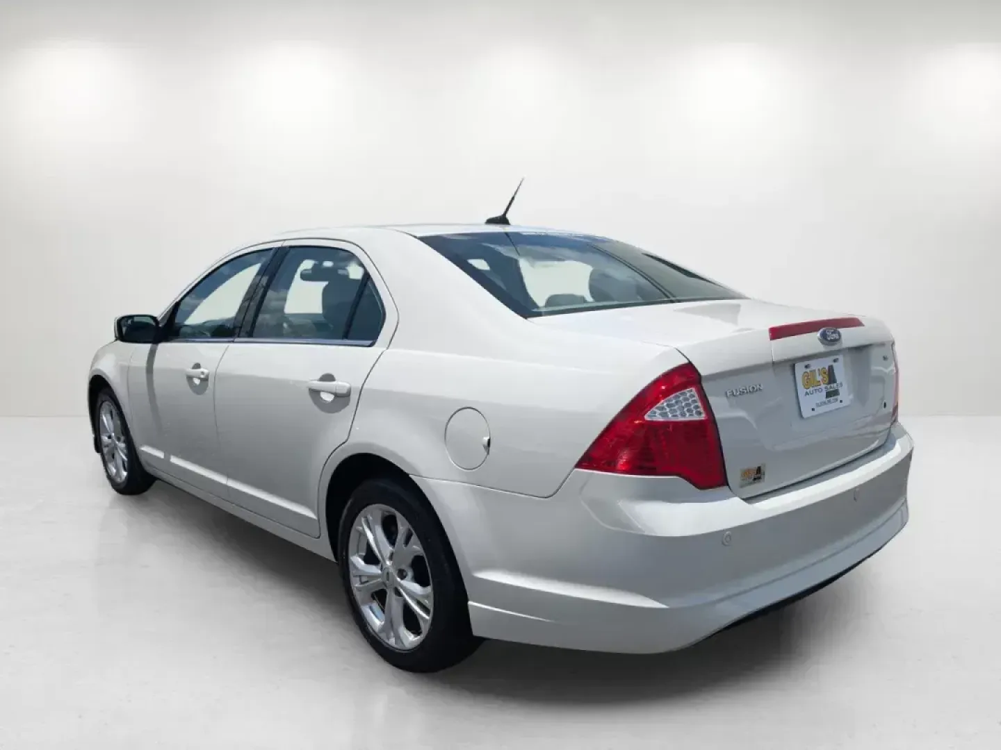 2012 Ford Fusion SE (3FAHP0HAXCR) with an Gas I4 2.5L/152 engine, 6-Speed Automatic transmission, located at 3959 U.S. 80 W, Phenix City, AL, 36870, (334) 297-4885, 32.469296, -85.135185 - **Discover Your Next Adventure with the 2012 Ford Fusion SE at Gils Auto in Phenix City, AL!**<br /> <br /> Are you looking for a reliable and stylish sedan that perfectly balances comfort and performance? The 2012 Ford Fusion SE is your perfect companion for everyday commutes or weekend getaways. W - Photo#7