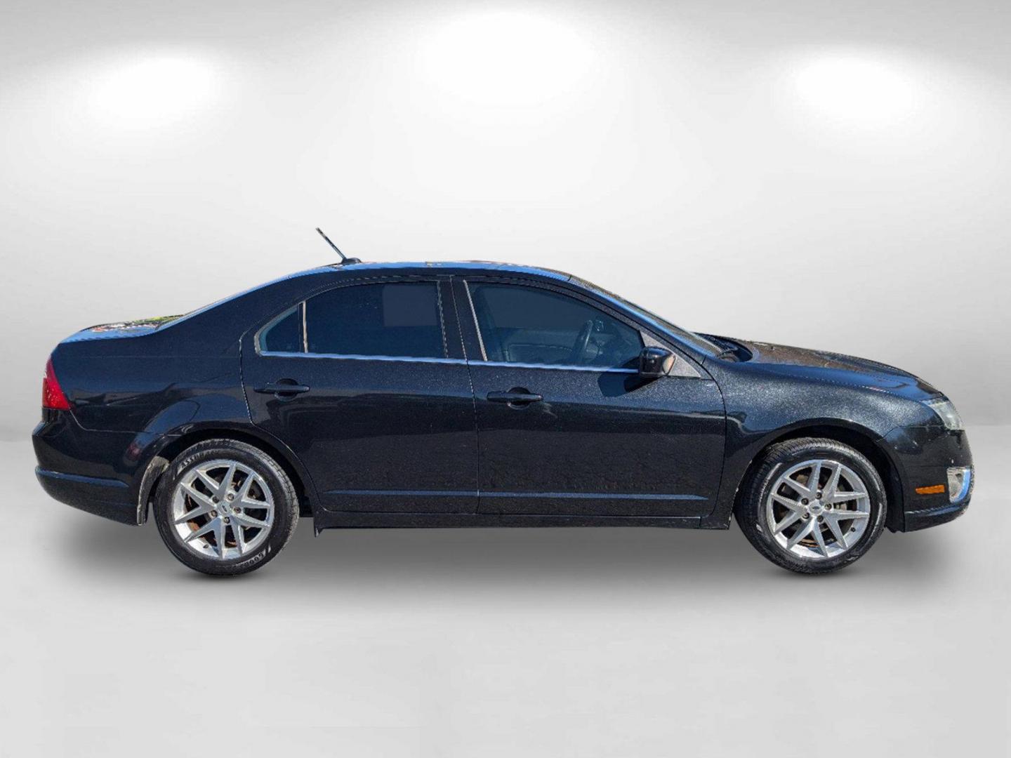 2012 Ford Fusion SEL (3FAHP0JA2CR) with an Gas I4 2.5L/152 engine, 6-Speed Automatic transmission, located at 1430 Gateway Drive, Opelika, AL, 36801, (334) 239-0944, 32.637871, -85.409790 - 2012 Ford Fusion SEL - Photo#5