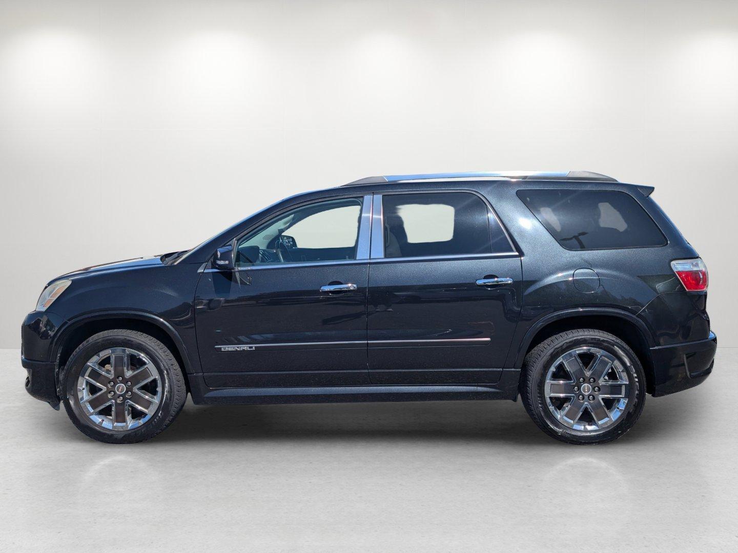 2012 /Light Titanium GMCuuuu Acadia Denali (1GKKRTED7CJ) with an Gas V6 3.6L/220 engine, 6-Speed Automatic transmission, located at 804 22nd Ave, Phenix City, AL, 36870, (334) 297-1860, 32.484749, -85.024475 - 2012 GMCuuuu Acadia Denali - Photo#7