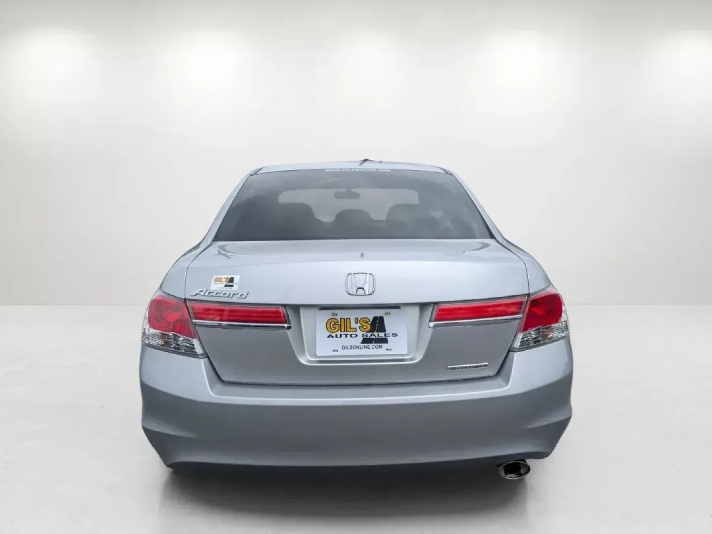 2012 Honda Accord Sdn SE (1HGCP2F60CA) with an Gas I4 2.4L/144 engine, 5-Speed Automatic transmission, located at 7000 Northlake Connector, Columbus, GA, 31904, (706) 987-8085, 32.524975, -84.978134 - **Your Perfect Commuter Companion: 2012 Honda Accord SE Available Now at Gils Auto - Columbus #2!**<br /> <br /> Are you searching for a dependable sedan that effortlessly blends style, comfort, and practicality for your daily commute? Look no further than this stunning 2012 Honda Accord SE! With it - Photo#5