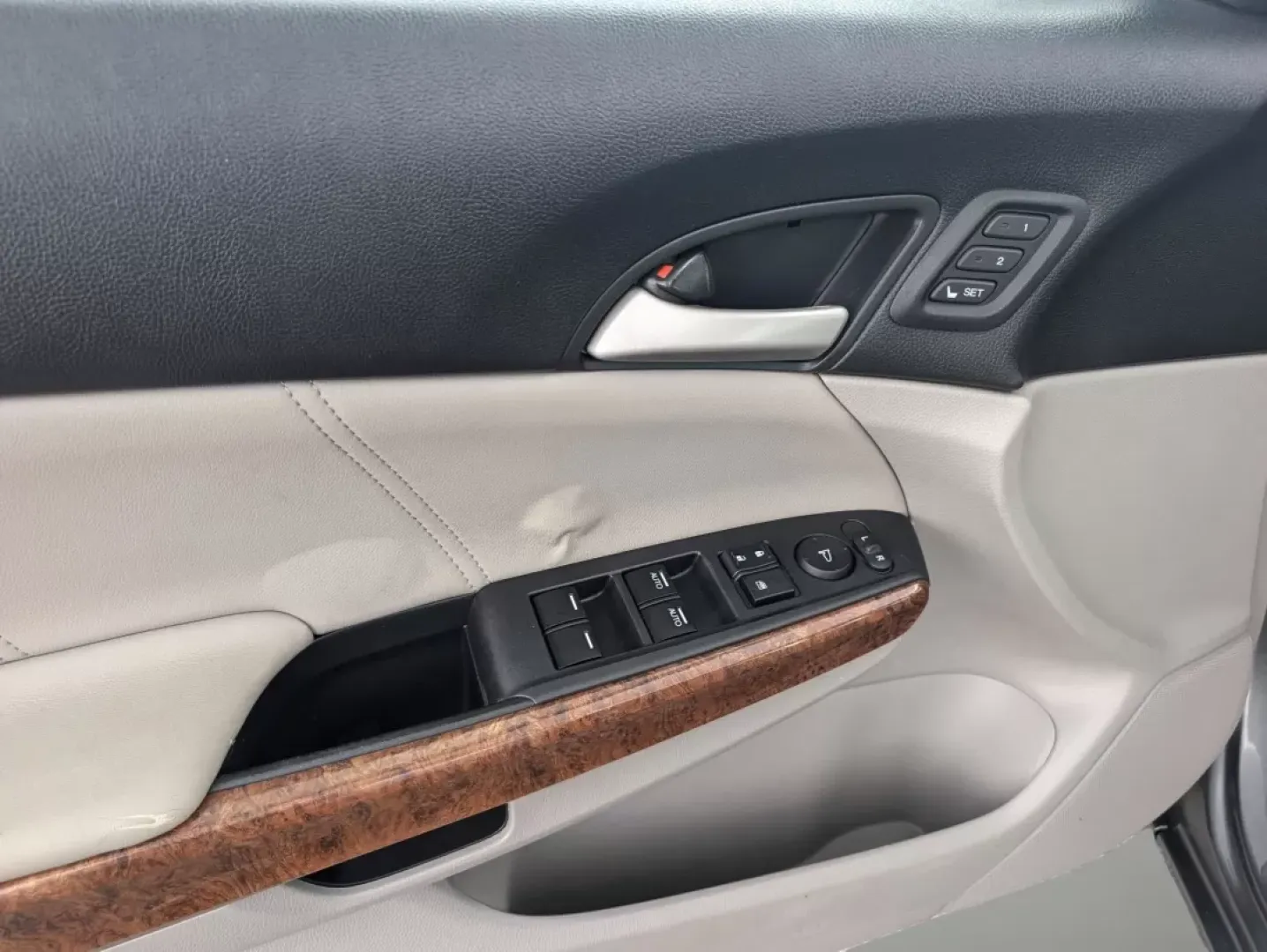 2012 Honda Accord Sdn EX-L (1HGCP3F87CA) with an Other engine, located at 3959 U.S. 80 W, Phenix City, AL, 36870, (334) 297-4885, 32.469296, -85.135185 - Experience the perfect blend of style, reliability, and comfort with this stunning 2012 Honda Accord EX-L, available now at Gils Auto in Phenix City, AL. Whether you're a busy professional navigating long commutes or a growing family in search of a spacious sedan, this vehicle is designed to meet yo - Photo#9
