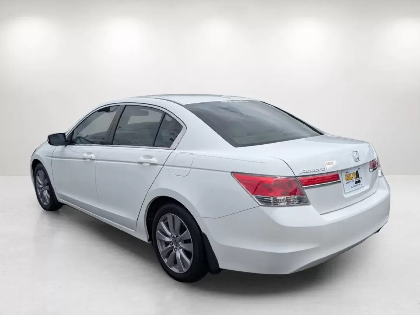 2012 Honda Accord Sdn EX-L (1HGCP2F8XCA) with an Other engine, located at 521 Old Farm Lane Rd, Prattville, AL, 36066, (334) 325-1505, 32.482460, -86.416367 - Experience the freedom and reliability of a sedan that fits seamlessly into your life. The 2012 Honda Accord Sdn EX-L is not just a vehicle; it's the perfect companion for growing families, busy commuters, or anyone seeking a dependable ride for weekend adventures. This stylish white sedan is waitin - Photo#6