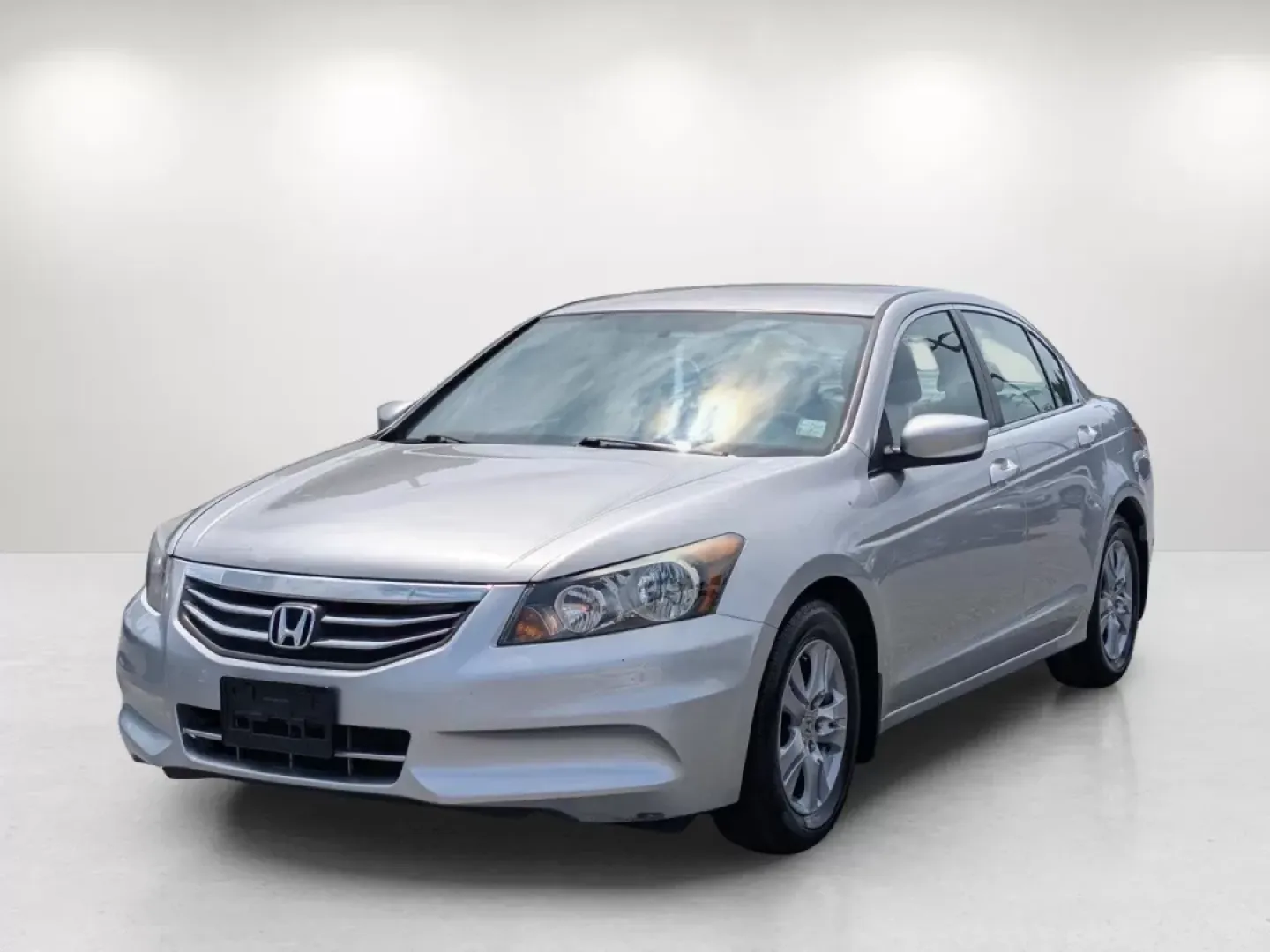 2012 Honda Accord Sdn SE (1HGCP2F6XCA) with an Other engine, located at 3959 U.S. 80 W, Phenix City, AL, 36870, (334) 297-4885, 32.469296, -85.135185 - **Unleash Your Daily Adventures with the 2012 Honda Accord SE at Gils Auto - Phenix City!**<br /> <br /> Are you in search of a reliable sedan that fits your busy lifestyle? Look no further! The 2012 Honda Accord SE is the perfect companion for growing families, daily commuters, and weekend adventur - Photo#1