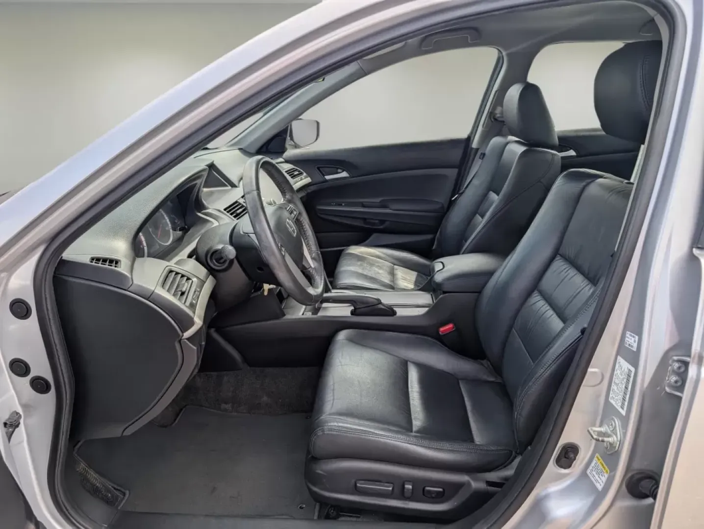 2012 Honda Accord Sdn SE (1HGCP2F6XCA) with an Other engine, located at 3959 U.S. 80 W, Phenix City, AL, 36870, (334) 297-4885, 32.469296, -85.135185 - **Unleash Your Daily Adventures with the 2012 Honda Accord SE at Gils Auto - Phenix City!**<br /> <br /> Are you in search of a reliable sedan that fits your busy lifestyle? Look no further! The 2012 Honda Accord SE is the perfect companion for growing families, daily commuters, and weekend adventur - Photo#10