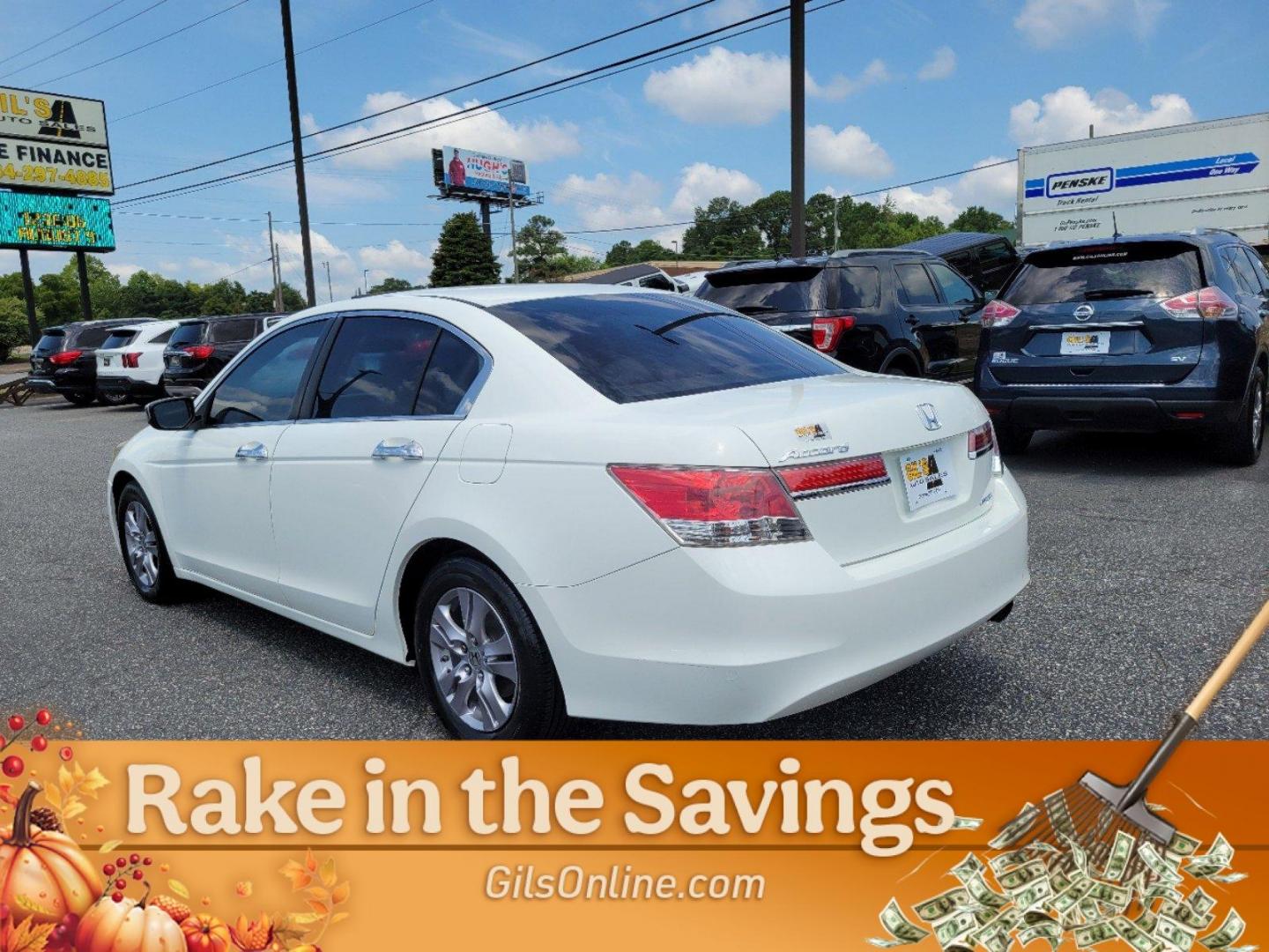 2012 White Honda Accord Sdn SE (1HGCP2F66CA) with an Gas I4 2.4L/144 engine, 5-Speed Automatic transmission, located at 7000 Northlake Connector, Columbus, GA, 31904, (706) 987-8085, 32.524975, -84.978134 - 2012 Honda Accord Sdn SE - Photo#21