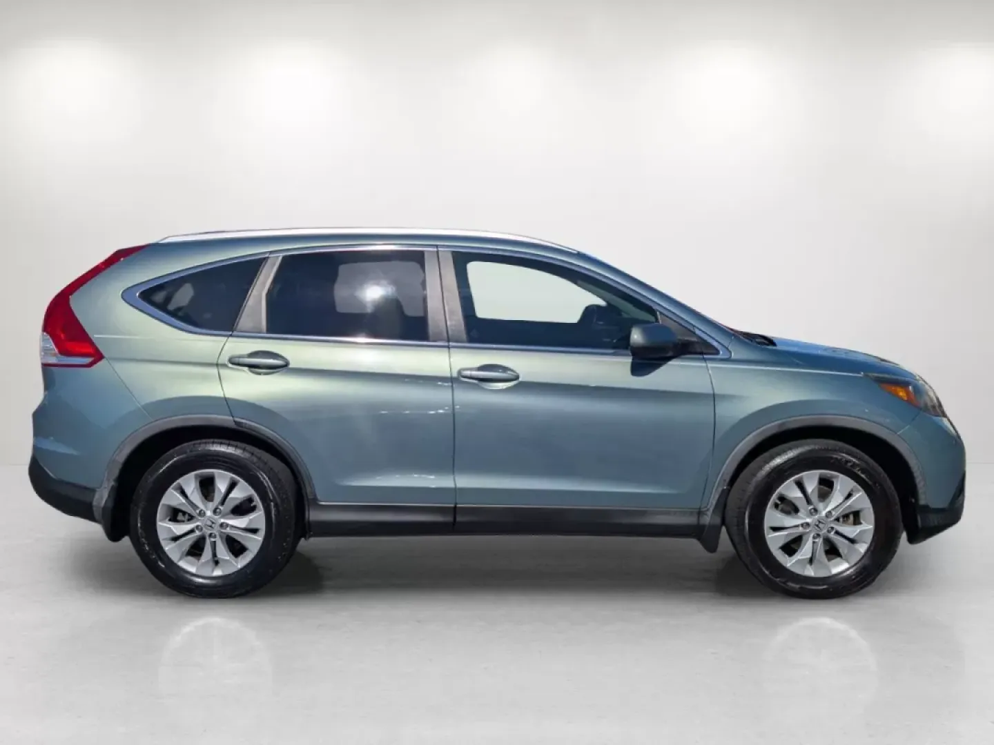 2012 Honda CR-V EX-L (2HKRM3H74CH) with an Other engine, located at 1430 Gateway Drive, Opelika, AL, 36801, (334) 239-0944, 32.637871, -85.409790 - **Discover Your Next Adventure with the 2012 Honda CR-V EX-L at Gils Auto in Phenix City, AL!**<br /> <br /> Are you ready to elevate your driving experience? Whether you're planning weekend getaways, need a reliable vehicle for daily commutes, or are searching for a practical yet stylish SUV for yo - Photo#3