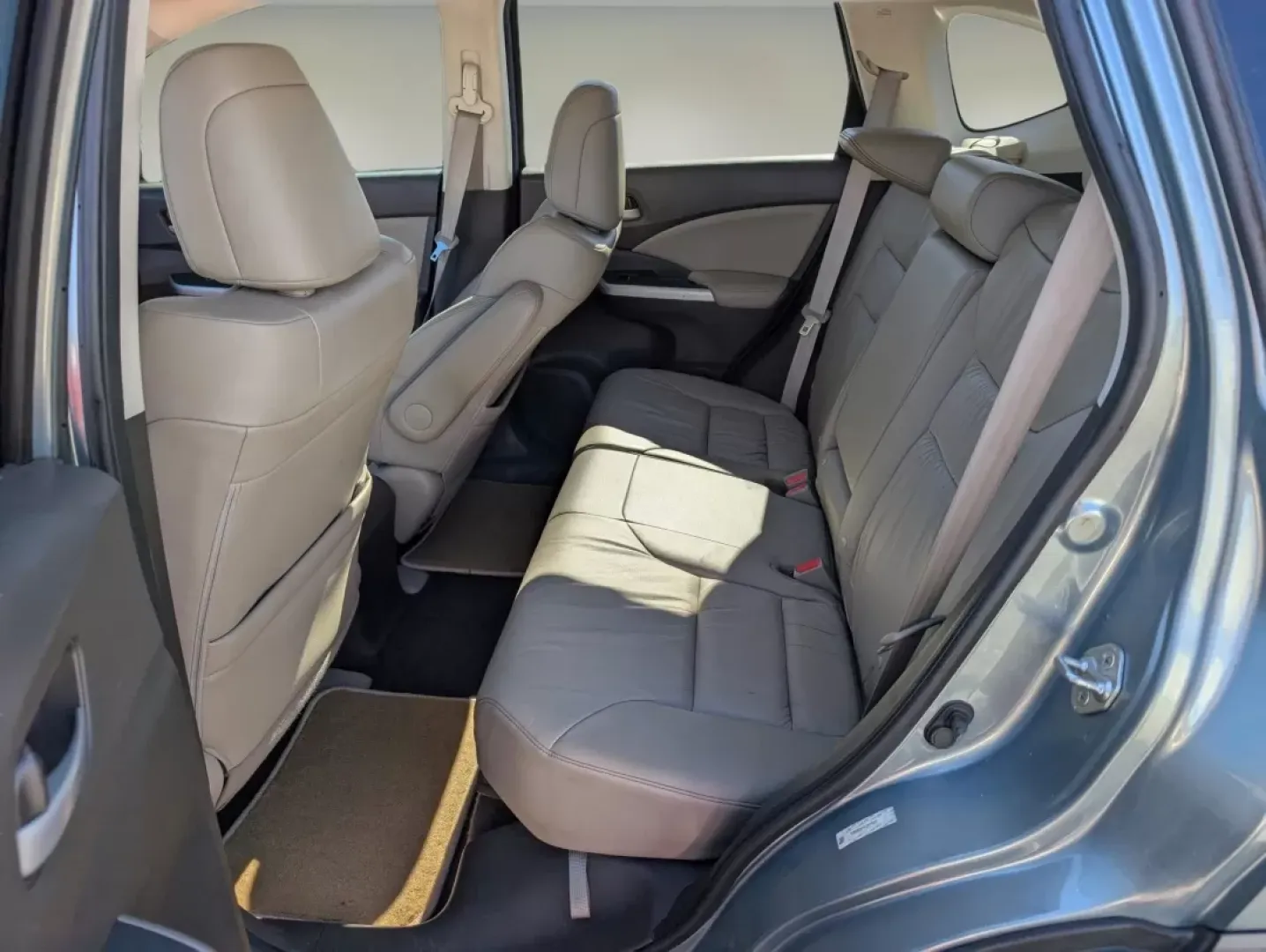 2012 Honda CR-V EX-L (2HKRM3H74CH) with an Other engine, located at 1430 Gateway Drive, Opelika, AL, 36801, (334) 239-0944, 32.637871, -85.409790 - **Discover Your Next Adventure with the 2012 Honda CR-V EX-L at Gils Auto in Phenix City, AL!**<br /> <br /> Are you ready to elevate your driving experience? Whether you're planning weekend getaways, need a reliable vehicle for daily commutes, or are searching for a practical yet stylish SUV for yo - Photo#10