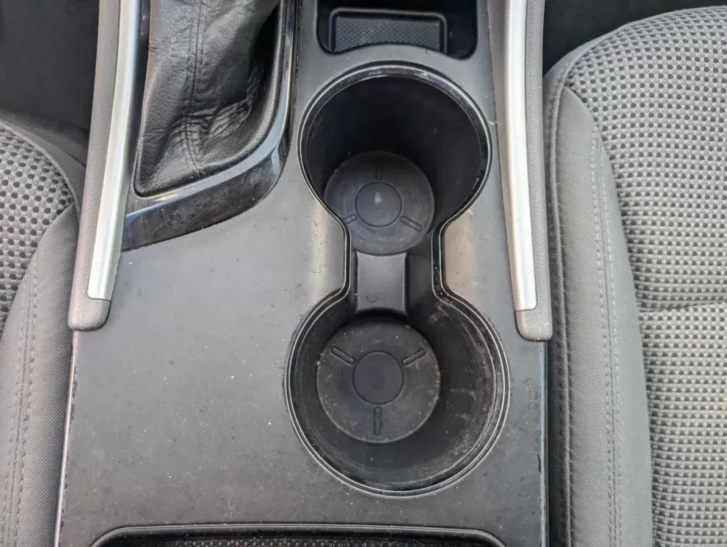 2012 /Gray Hyundai Sonata GLS PZEV (5NPEB4AC0CH) with an Gas I4 2.4L/144 engine, 6-Speed Automatic w/manual shift transmission, located at 3959 U.S. 80 W, Phenix City, AL, 36870, (334) 297-4885, 32.469296, -85.135185 - **Discover Your Next Adventure with the 2012 Hyundai Sonata at Gils Auto!**<br /> <br /> Are you in search of a reliable sedan that perfectly balances style and practicality? Look no further! The 2012 Hyundai Sonata GLS PZEV is the ideal vehicle for those who prioritize comfort during longer commute - Photo#13