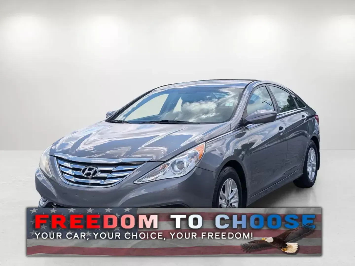 2012 /Gray Hyundai Sonata GLS PZEV (5NPEB4AC0CH) with an Gas I4 2.4L/144 engine, 6-Speed Automatic w/manual shift transmission, located at 3959 U.S. 80 W, Phenix City, AL, 36870, (334) 297-4885, 32.469296, -85.135185 - **Discover Your Next Adventure with the 2012 Hyundai Sonata at Gils Auto!**<br /> <br /> Are you in search of a reliable sedan that perfectly balances style and practicality? Look no further! The 2012 Hyundai Sonata GLS PZEV is the ideal vehicle for those who prioritize comfort during longer commute - Photo#0