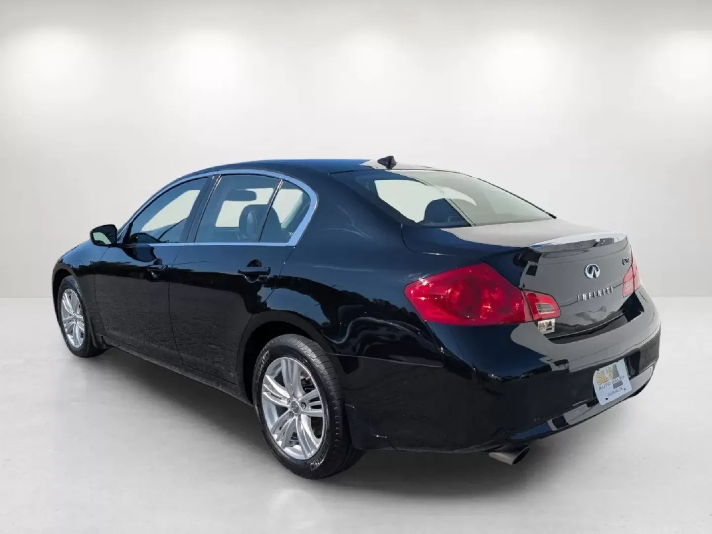 2012 /Graphite Infiniti G25 Sedan x (JN1DV6AR7CM) with an Other engine, located at 1430 Gateway Drive, Opelika, AL, 36801, (334) 239-0944, 32.637871, -85.409790 - Are you ready to elevate your daily commute or weekend getaways? Look no further than the stunning 2012 Infiniti G25 Sedan, available now at Gils Auto in Phenix City, AL! This sleek and stylish vehicle is perfect for those seeking both luxury and performance, making it a fantastic choice for anyone - Photo#6