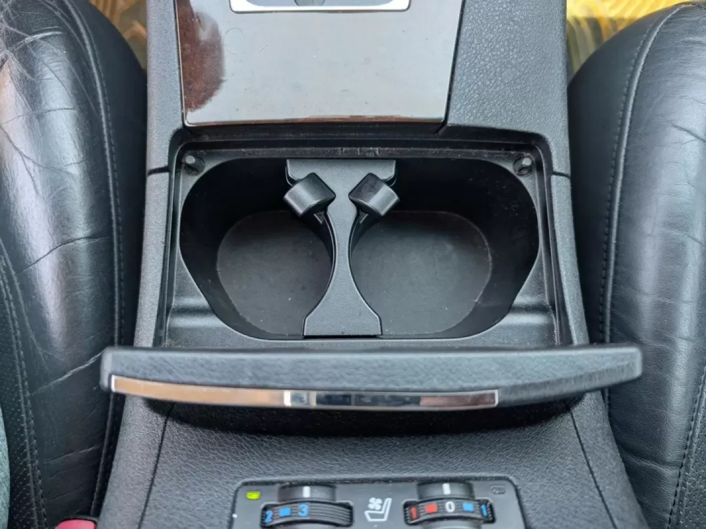 2012 Lexus ES 350 (JTHBK1EG8C2) with an Other engine, located at 521 Old Farm Lane Rd, Prattville, AL, 36066, (334) 325-1505, 32.482460, -86.416367 - **Experience the Luxurious Ride You Deserve with this 2012 Lexus ES 350 at Gils Auto!**<br /> <br /> Are you searching for a vehicle that perfectly balances comfort, elegance, and reliability? Look no further! Nestled in the heart of Prattville, AL, Gils Auto offers this stunning 2012 Lexus ES 350 t - Photo#15