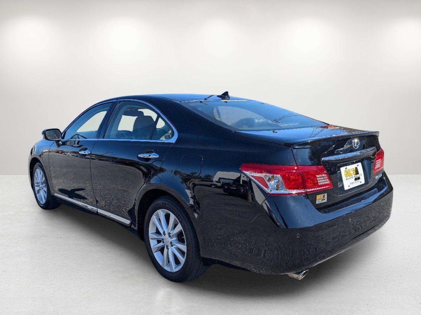 2012 Lexus ES 350 (JTHBK1EG2C2) with an Gas V6 3.5L/210 engine, 6-Speed Automatic transmission, located at 521 Old Farm Lane Rd, Prattville, AL, 36066, (334) 325-1505, 32.482460, -86.416367 - 2012 Lexus ES 350 - Photo#4