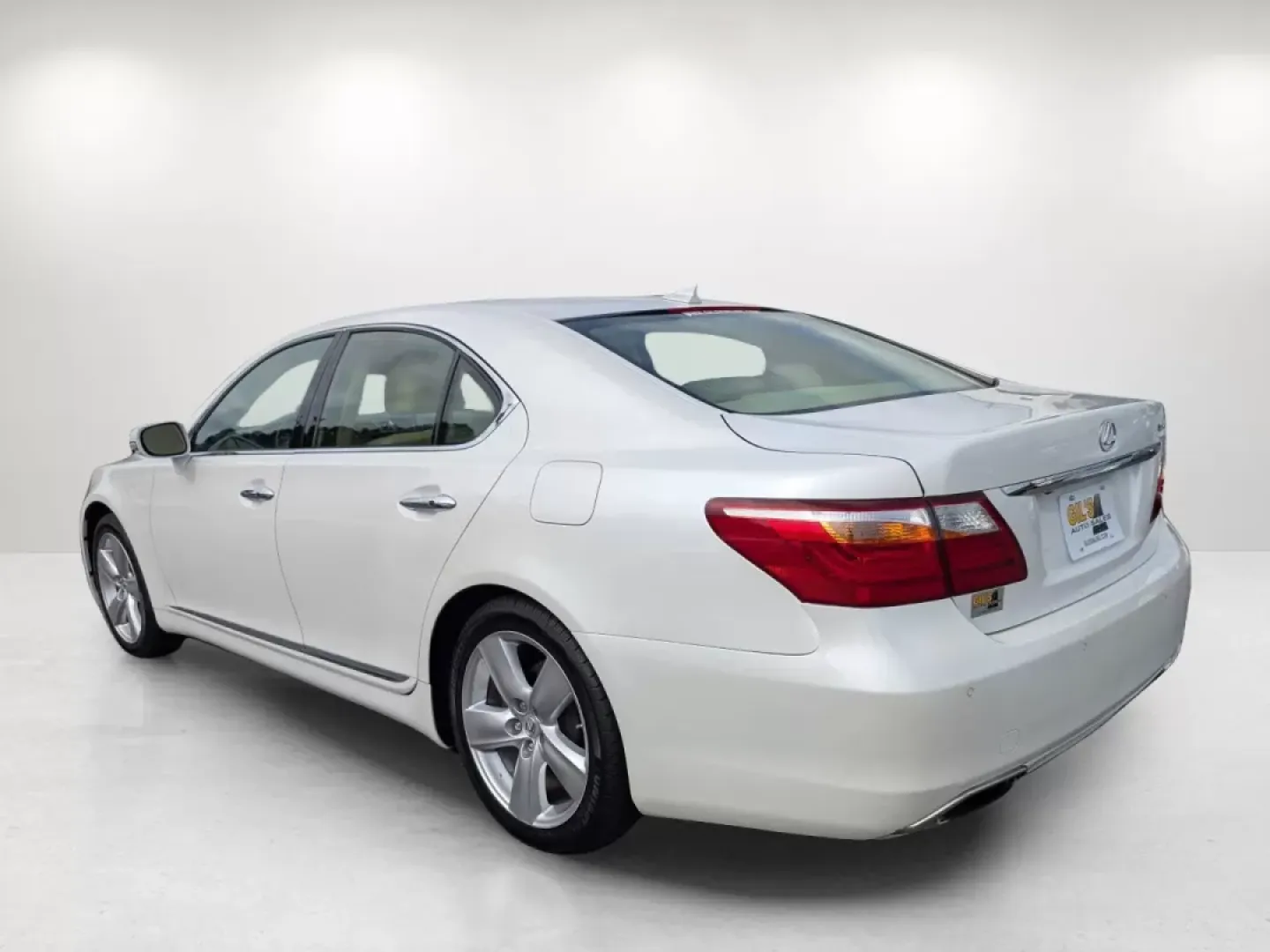 2012 Lexus LS 460 (JTHBL5EF9C5) with an Other engine, located at 3959 U.S. 80 W, Phenix City, AL, 36870, (334) 297-4885, 32.469296, -85.135185 - **Elevate Your Driving Experience: 2012 Lexus LS 460 at Gils Auto**<br /> <br /> Are you ready to redefine your daily commute or make a statement on those weekend getaways? The 2012 Lexus LS 460 is the perfect luxury sedan to elevate your driving experience, offering a seamless blend of comfort, sty - Photo#6