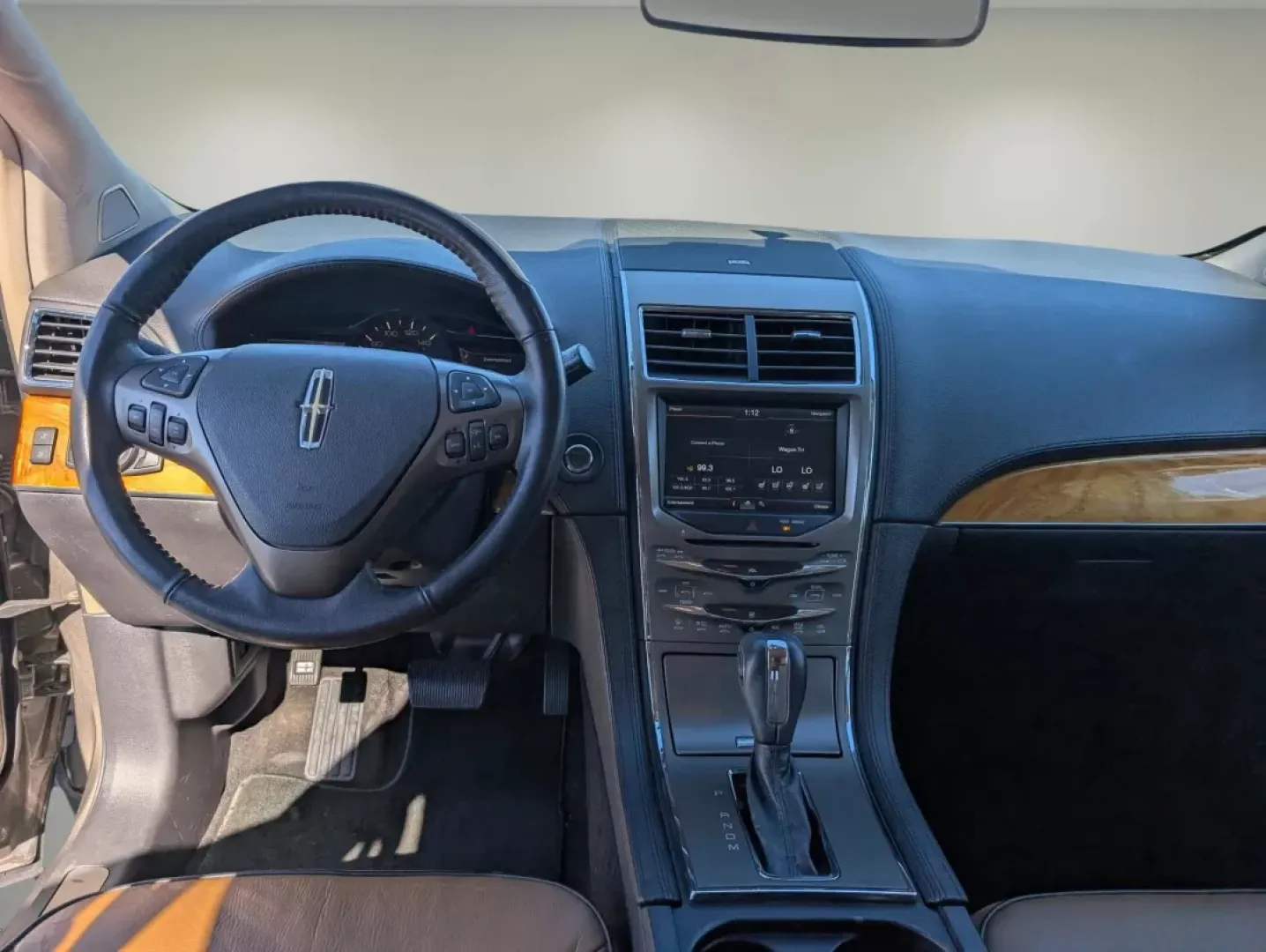 2012 Lincoln MKX (2LMDJ6JK7CB) with an Other engine, located at 804 22nd Ave, Phenix City, AL, 36870, (334) 297-1860, 32.484749, -85.024475 - **Discover the Perfect Family Vehicle: 2012 Lincoln MKX at Gils Auto in Phenix City, AL**<br /> <br /> Are you searching for the ideal vehicle that combines comfort, style, and functionality for your family's daily adventures? Look no further than this stunning 2012 Lincoln MKX, now available at Gil - Photo#11