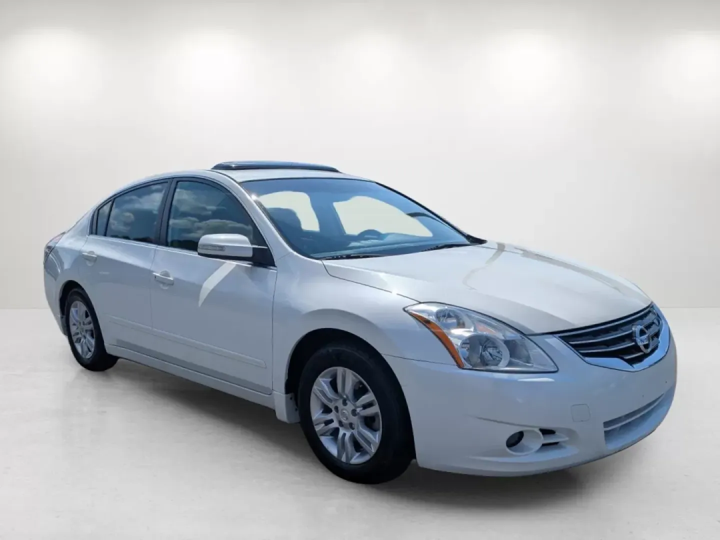 2012 /Charcoal Nissan Altima 2.5 S (1N4AL2AP3CC) with an Other engine, located at 7000 Northlake Connector, Columbus, GA, 31904, (706) 987-8085, 32.524975, -84.978134 - ### Experience Comfort and Convenience with the 2012 Nissan Altima at Gils Auto<br /> <br /> If you're searching for a reliable sedan that seamlessly combines comfort with functionality, look no further than the **2012 Nissan Altima 2.5 S** available now at **Gils Auto** in **Phenix City, AL**. With - Photo#2