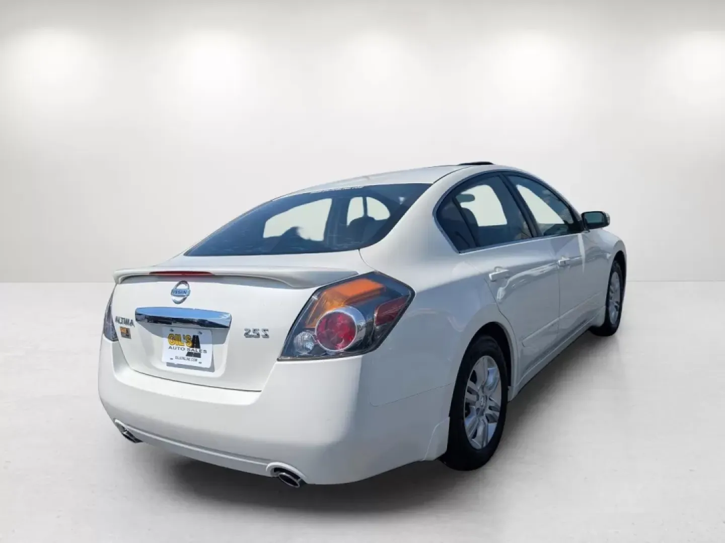 2012 /Charcoal Nissan Altima 2.5 S (1N4AL2AP3CC) with an Other engine, located at 7000 Northlake Connector, Columbus, GA, 31904, (706) 987-8085, 32.524975, -84.978134 - ### Experience Comfort and Convenience with the 2012 Nissan Altima at Gils Auto<br /> <br /> If you're searching for a reliable sedan that seamlessly combines comfort with functionality, look no further than the **2012 Nissan Altima 2.5 S** available now at **Gils Auto** in **Phenix City, AL**. With - Photo#4