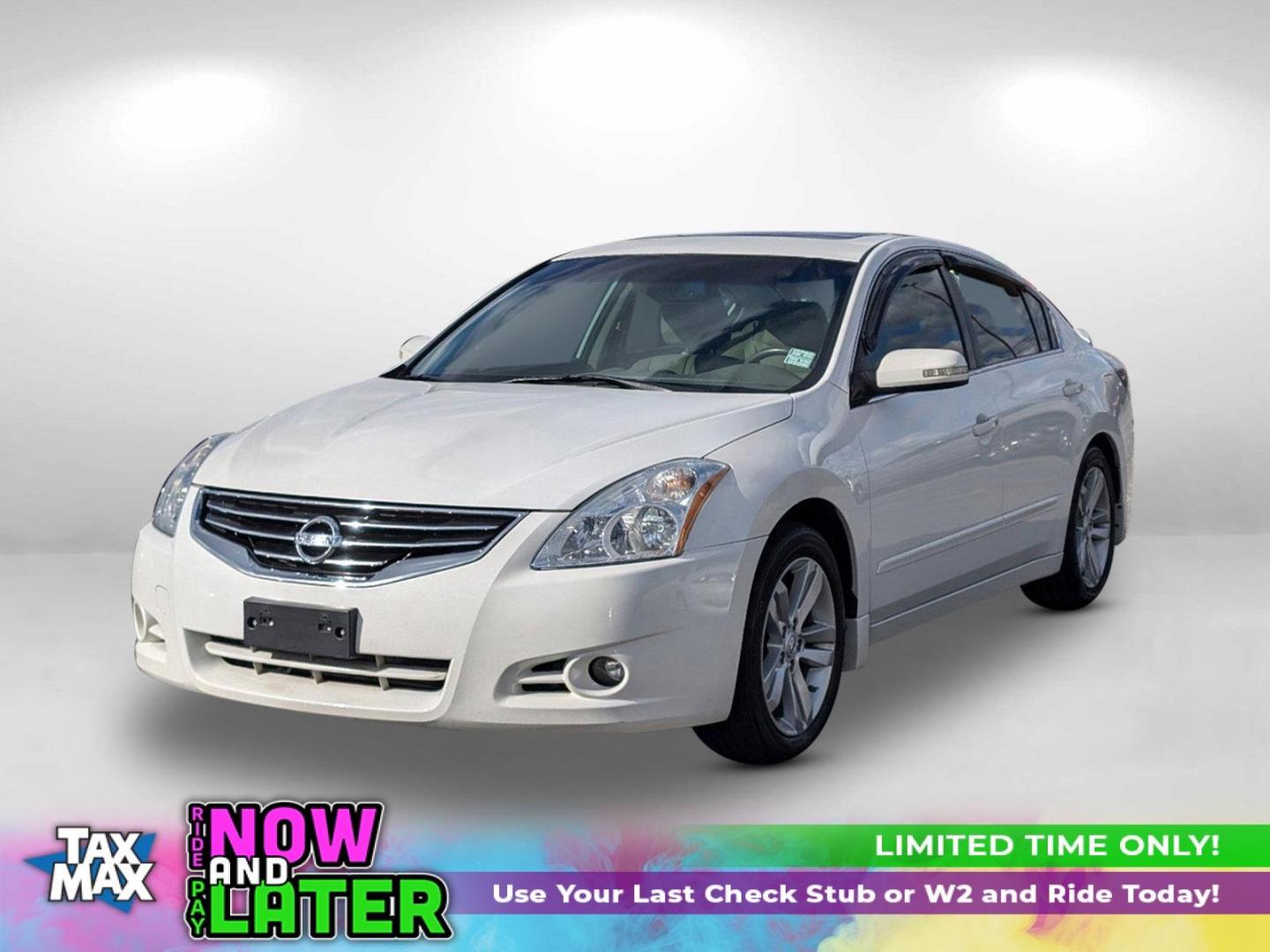 2012 /Blonde Nissan Altima 3.5 SR (1N4BL2AP4CC) with an Gas V6 3.5L/ engine, 1-Speed Continuously Variable Ratio transmission, located at 7000 Northlake Connector, Columbus, GA, 31904, (706) 987-8085, 32.524975, -84.978134 - 2012 Nissan Altima 3.5 SR - Photo#0