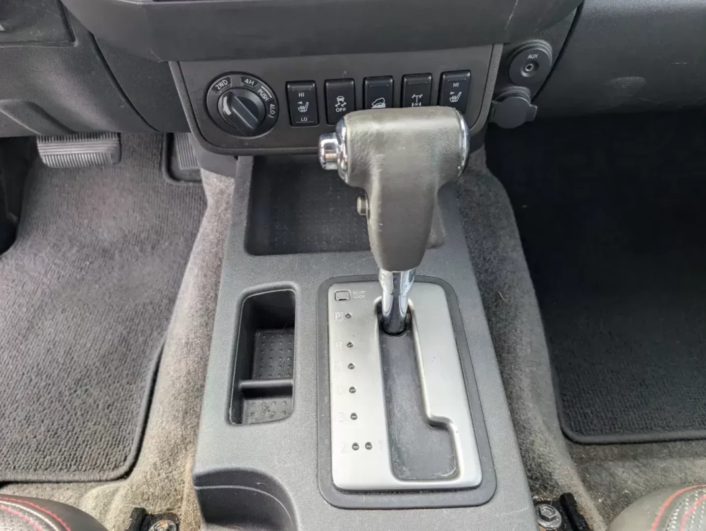2012 /Graphite/Red Nissan Frontier PRO-4X (1N6AD0EV9CC) with an Gas V6 4.0L/241 engine, 5-Speed Automatic transmission, located at 3959 U.S. 80 W, Phenix City, AL, 36870, (334) 297-4885, 32.469296, -85.135185 - **Adventure Awaits with the 2012 Nissan Frontier PRO-4X: Perfect for Weekend Getaways and Daily Commutes!**<br /> <br /> Are you searching for a reliable vehicle that can seamlessly transition from your daily commute to weekend adventures? Look no further! The 2012 Nissan Frontier PRO-4X is the ulti - Photo#13