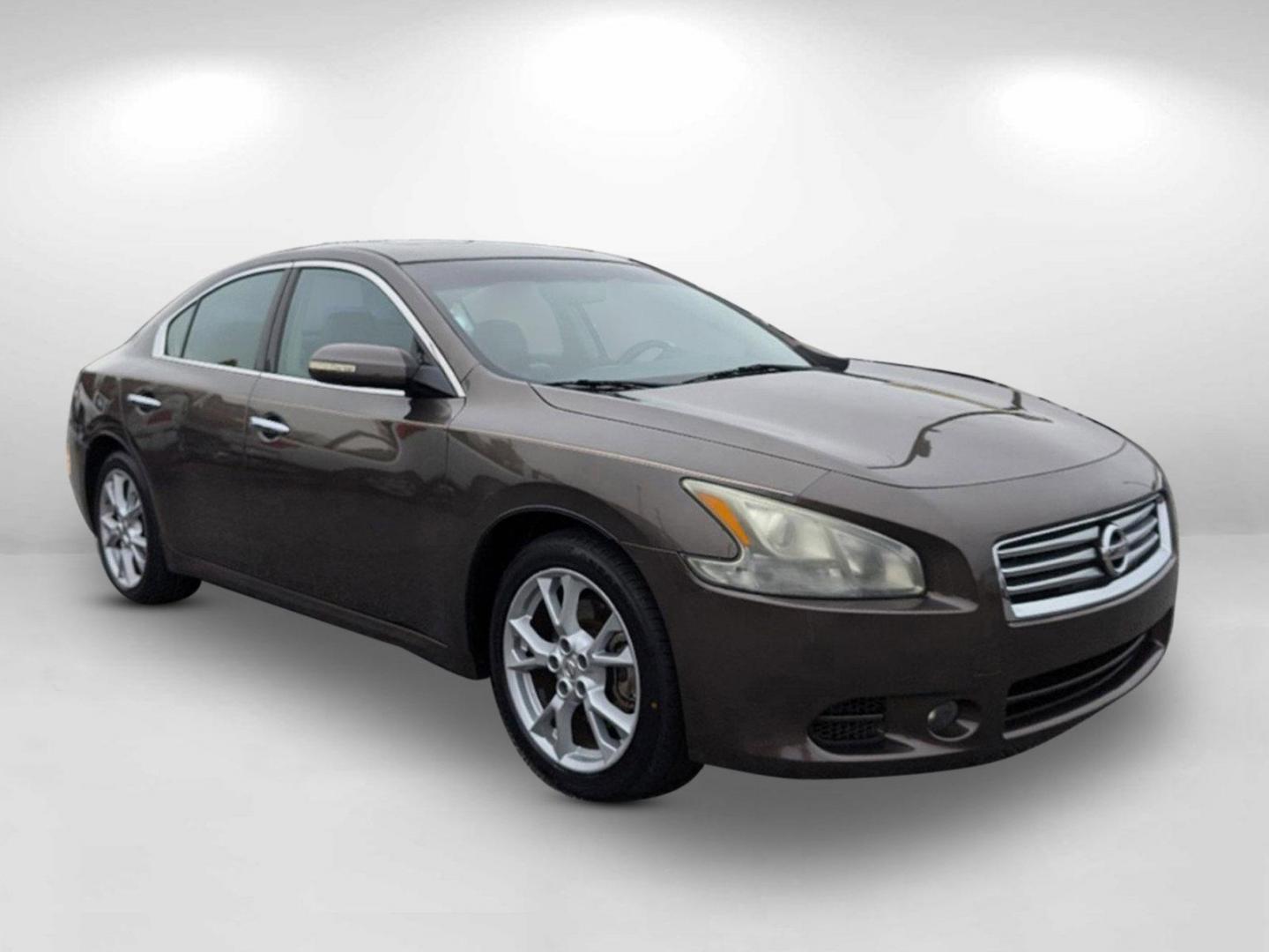 2012 /Charcoal Nissan Maxima 3.5 SV (1N4AA5AP2CC) with an Gas V6 3.5L/ engine, 1-Speed Continuously Variable transmission, located at 804 22nd Ave, Phenix City, AL, 36870, (334) 297-1860, 32.484749, -85.024475 - 2012 Nissan Maxima 3.5 SV - Photo#3