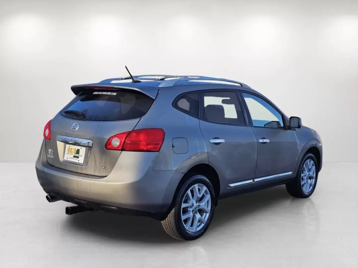 2012 /Gray Nissan Rogue SL (JN8AS5MT2CW) with an Other engine, located at 804 22nd Ave, Phenix City, AL, 36870, (334) 297-1860, 32.484749, -85.024475 - **Elevate Your Driving Experience with the 2012 Nissan Rogue SL at Gils Auto!**<br /> <br /> Are you ready to embark on thrilling weekend adventures and conquer daily commutes with style and comfort? Look no further than this meticulously maintained 2012 Nissan Rogue SL, available now at Gils Auto. - Photo#4