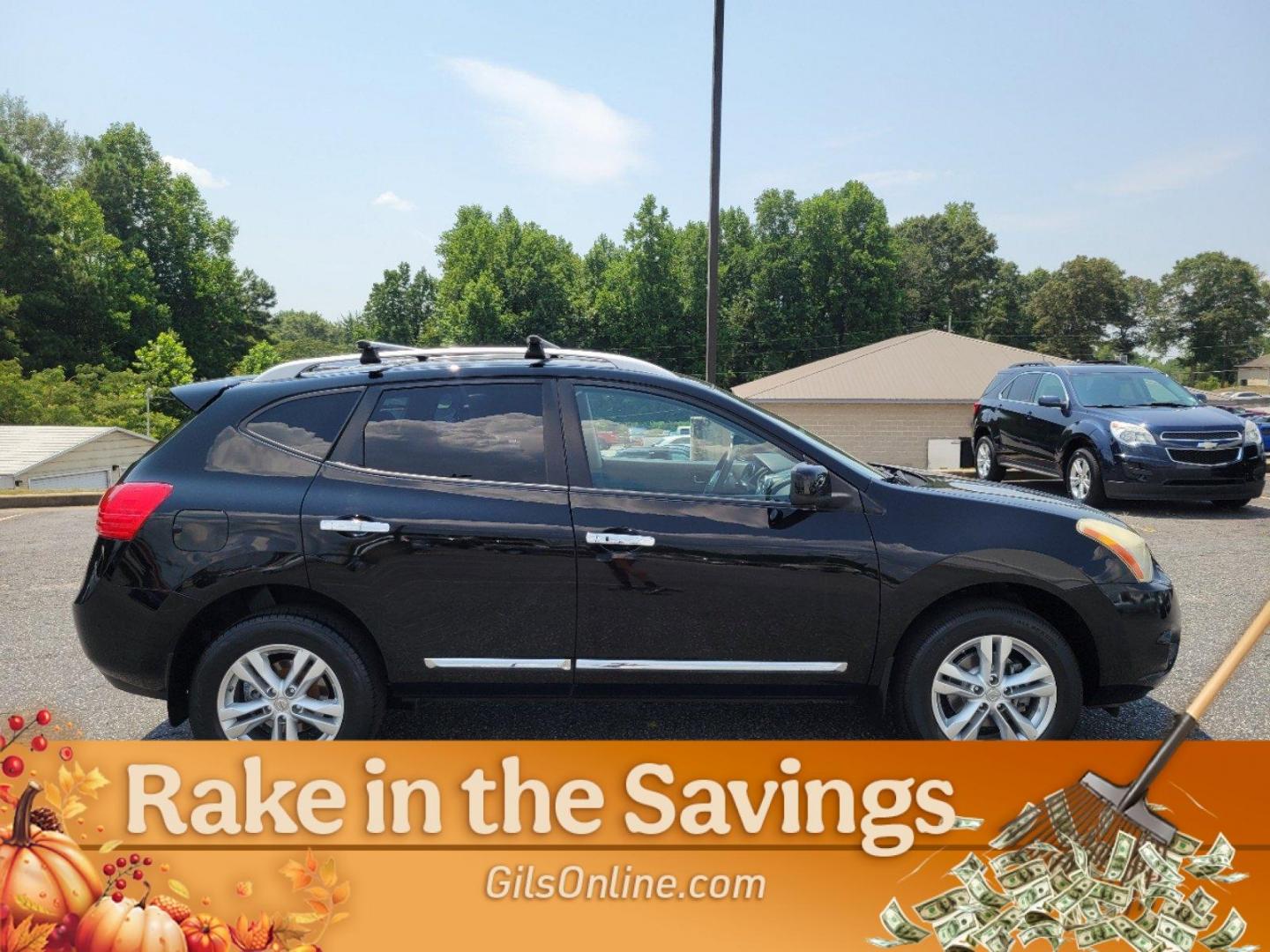 2012 Super Black /Black Nissan Rogue SV (JN8AS5MTXCW) with an Gas I4 2.5L/152 engine, 1-Speed Continuously variable ratio transmission, located at 7000 Northlake Connector, Columbus, GA, 31904, (706) 987-8085, 32.524975, -84.978134 - 2012 Nissan Rogue SV - Photo#4