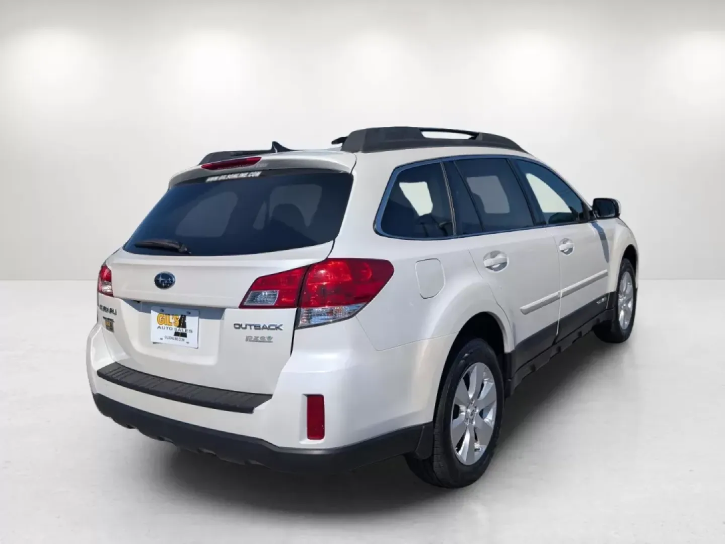 2012 /Warm Ivory Subaru Outback 2.5i Limited (4S4BRBKC5C3) with an Other engine, located at 1430 Gateway Drive, Opelika, AL, 36801, (334) 239-0944, 32.637871, -85.409790 - **Adventure Awaits with the 2012 Subaru Outback 2.5i Limited Your Perfect Companion for Family Road Trips!**<br /> <br /> Are you ready to embark on unforgettable journeys with your family or friends? The 2012 Subaru Outback 2.5i Limited is the ideal vehicle that combines comfort, space, and versat - Photo#4