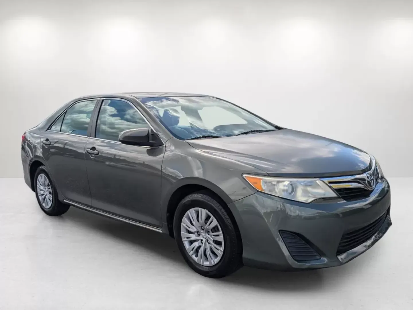 2012 Toyota Camry LE (4T4BF1FK3CR) with an Other engine, located at 5115 14th Ave., Columbus, GA, 31904, (706) 323-0345, 32.511494, -84.971046 - Are you searching for your next reliable vehicle that balances comfort, style, and affordability? Look no further than Gils Auto in Phenix City, AL! This 2012 Toyota Camry is not only a smart investment for budget-conscious buyers but also a perfect companion for family road trips or daily commutes. - Photo#2