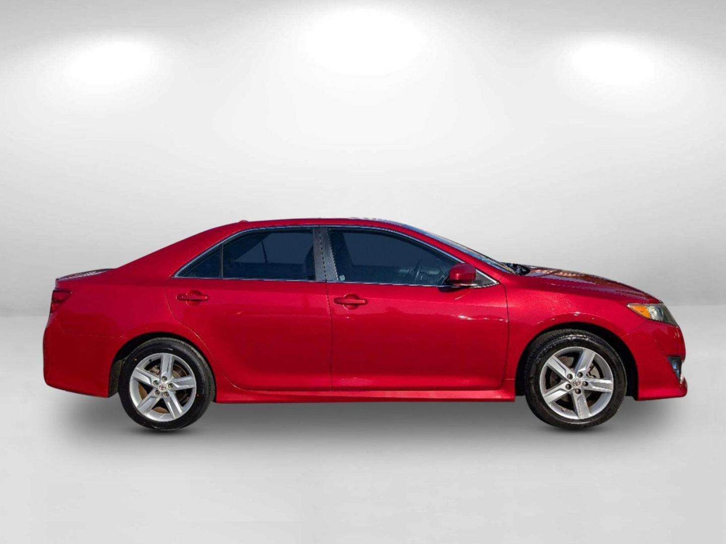 2012 Toyota Camry SE (4T1BF1FK0CU) with an Gas I4 2.5L/152 engine, 6-Speed Automatic w/Manual Shift transmission, located at 1430 Gateway Drive, Opelika, AL, 36801, (334) 239-0944, 32.637871, -85.409790 - 2012 Toyota Camry SE - Photo#3