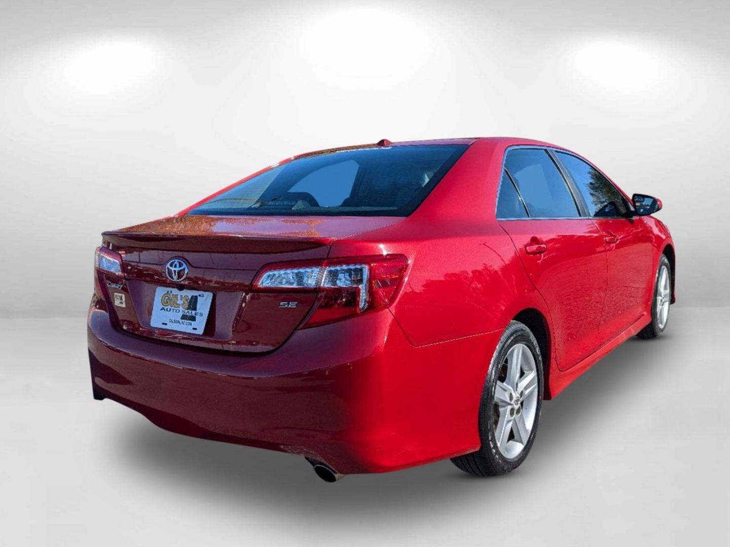 2012 Toyota Camry SE (4T1BF1FK0CU) with an Gas I4 2.5L/152 engine, 6-Speed Automatic w/Manual Shift transmission, located at 1430 Gateway Drive, Opelika, AL, 36801, (334) 239-0944, 32.637871, -85.409790 - 2012 Toyota Camry SE - Photo#4