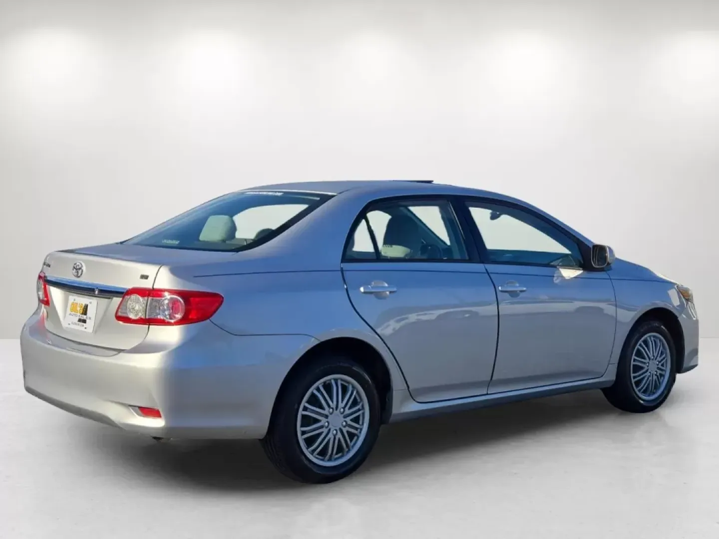 2012 Toyota Corolla LE (2T1BU4EE1CC) with an Other engine, located at 1430 Gateway Drive, Opelika, AL, 36801, (334) 239-0944, 32.637871, -85.409790 - **Discover Your Ideal Commuter Companion: 2012 Toyota Corolla at Gils Auto Phenix City, AL**<br /> <br /> Are you searching for a reliable vehicle that can effortlessly handle your daily commute or weekend adventures? Look no further than this **2012 Toyota Corolla**, available now at **Gils Auto** - Photo#5