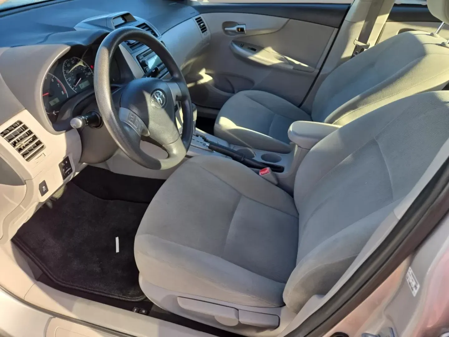 2012 Toyota Corolla LE (2T1BU4EE1CC) with an Other engine, located at 1430 Gateway Drive, Opelika, AL, 36801, (334) 239-0944, 32.637871, -85.409790 - **Discover Your Ideal Commuter Companion: 2012 Toyota Corolla at Gils Auto Phenix City, AL**<br /> <br /> Are you searching for a reliable vehicle that can effortlessly handle your daily commute or weekend adventures? Look no further than this **2012 Toyota Corolla**, available now at **Gils Auto** - Photo#11