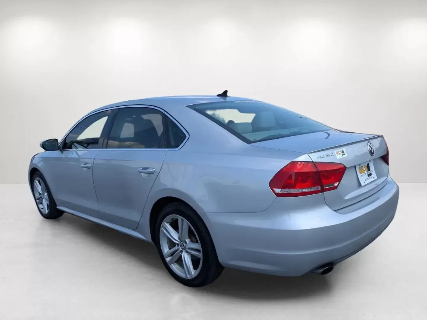 2012 Volkswagen Passat SE w/Sunroof (1VWBM7A35CC) with an Other engine, located at 3959 U.S. 80 W, Phenix City, AL, 36870, (334) 297-4885, 32.469296, -85.135185 - **Elevate Your Daily Commute with this 2012 Volkswagen Passat SE w/Sunroof!** <br /> <br /> Are you searching for the perfect vehicle to enhance your daily routine or weekend getaways? Look no further! The 2012 Volkswagen Passat SE w/Sunroof is the ideal sedan for those who crave a blend of comfort, - Photo#6