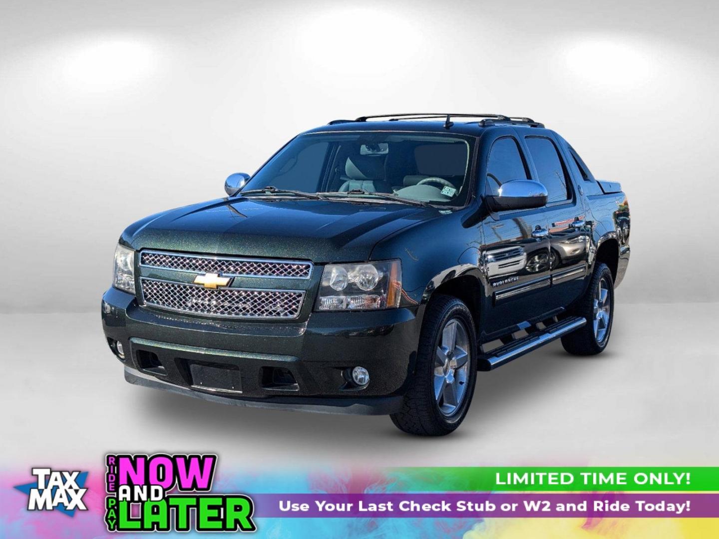 2013 /Dark Titanium/Light Titanium Chevrolet Avalanche LT (3GNMCFE09DG) with an Gas/Ethanol V8 5.3L/325 engine, 6-Speed Automatic transmission, located at 3959 U.S. 80 W, Phenix City, AL, 36870, (334) 297-4885, 32.469296, -85.135185 - 2013 Chevrolet Avalanche LT - Photo#0