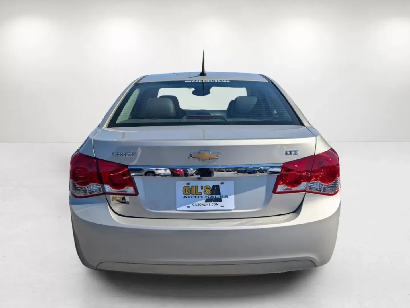 2013 /Jet Black Chevrolet Cruze LTZ (1G1PG5SB0D7) with an Other engine, located at 3959 U.S. 80 W, Phenix City, AL, 36870, (334) 297-4885, 32.469296, -85.135185 - **Elevate Your Daily Commute with the 2013 Chevrolet Cruze LTZ at Gils Auto!** <br /> <br /> Are you ready to redefine your daily drive? Whether you're navigating through the hustle and bustle of Phenix City or embarking on weekend adventures, the 2013 Chevrolet Cruze LTZ offers the perfect blend of - Photo#5