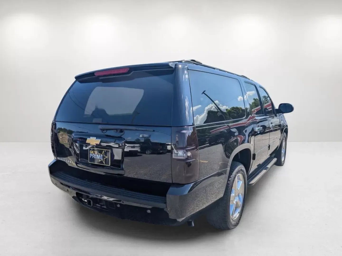 2013 /Ebony Chevrolet Suburban LT (1GNSCJE07DR) with an Other engine, located at 7000 Northlake Connector, Columbus, GA, 31904, (706) 987-8085, 32.524975, -84.978134 - **Unleash Adventure with the 2013 Chevrolet Suburban LT at Gils Auto in Columbus, GA!**<br /> <br /> Are you ready to elevate your family adventures or tackle your daily commute with style and comfort? The 2013 Chevrolet Suburban LT is the ultimate SUV that perfectly blends functionality and luxury, - Photo#4