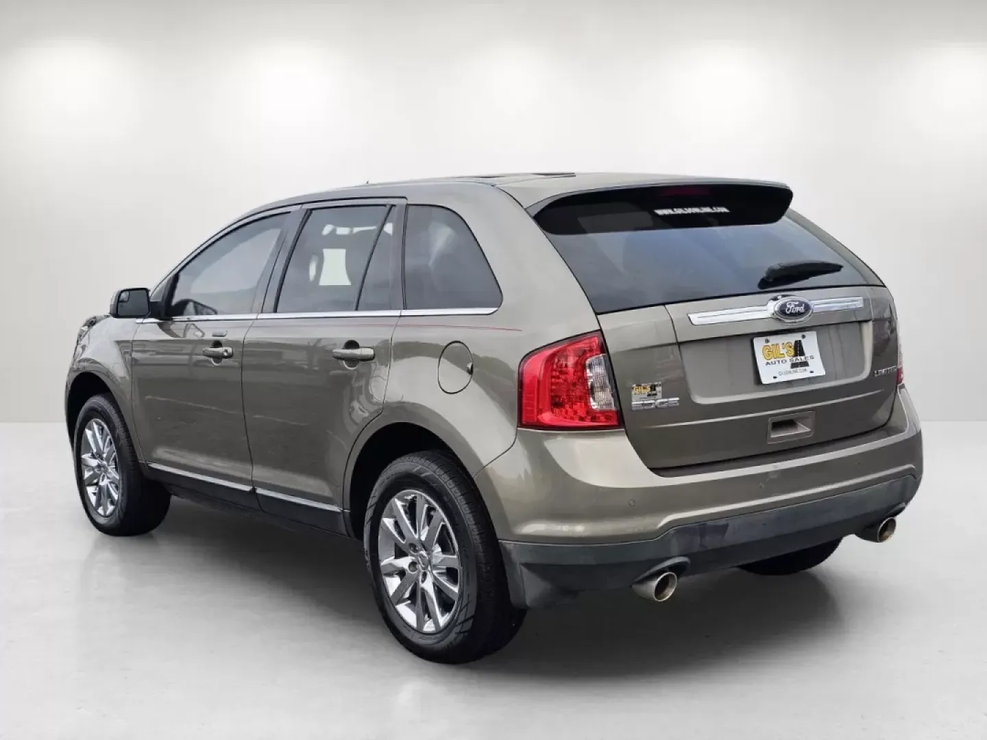 2013 Ford Edge Limited (2FMDK3KC3DB) with an Other engine, located at 1430 Gateway Drive, Opelika, AL, 36801, (334) 239-0944, 32.637871, -85.409790 - Are you ready to elevate your daily drives or embark on new adventures? The 2013 Ford Edge Limited is the perfect SUV for those who crave versatility and comfort, whether you're transporting the family, commuting to work, or planning a weekend getaway. At Gils Auto, located at 3959 U.S. 80 W in Phen - Photo#6