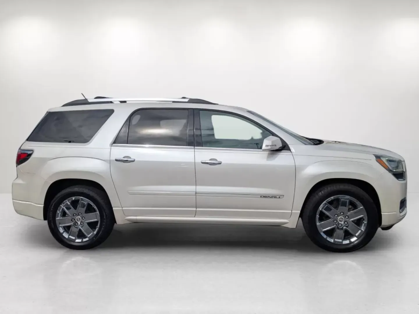 2013 /Cocoa Dune GMC Acadia Denali (1GKKRTKD1DJ) with an Other engine, located at 804 22nd Ave, Phenix City, AL, 36870, (334) 297-1860, 32.484749, -85.024475 - **Adventure Awaits with the 2013 GMC Acadia Denali: Perfect for Family Journeys!**<br /> <br /> Are you ready to elevate your family adventures? The 2013 GMC Acadia Denali is designed for those who crave the perfect blend of comfort, style, and space-ideal for growing families or weekend getaways. A - Photo#3