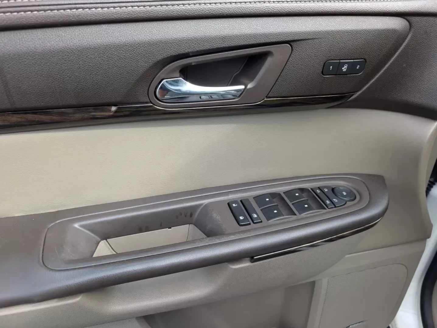 2013 /Cocoa Dune GMC Acadia Denali (1GKKRTKD1DJ) with an Other engine, located at 804 22nd Ave, Phenix City, AL, 36870, (334) 297-1860, 32.484749, -85.024475 - **Adventure Awaits with the 2013 GMC Acadia Denali: Perfect for Family Journeys!**<br /> <br /> Are you ready to elevate your family adventures? The 2013 GMC Acadia Denali is designed for those who crave the perfect blend of comfort, style, and space-ideal for growing families or weekend getaways. A - Photo#8