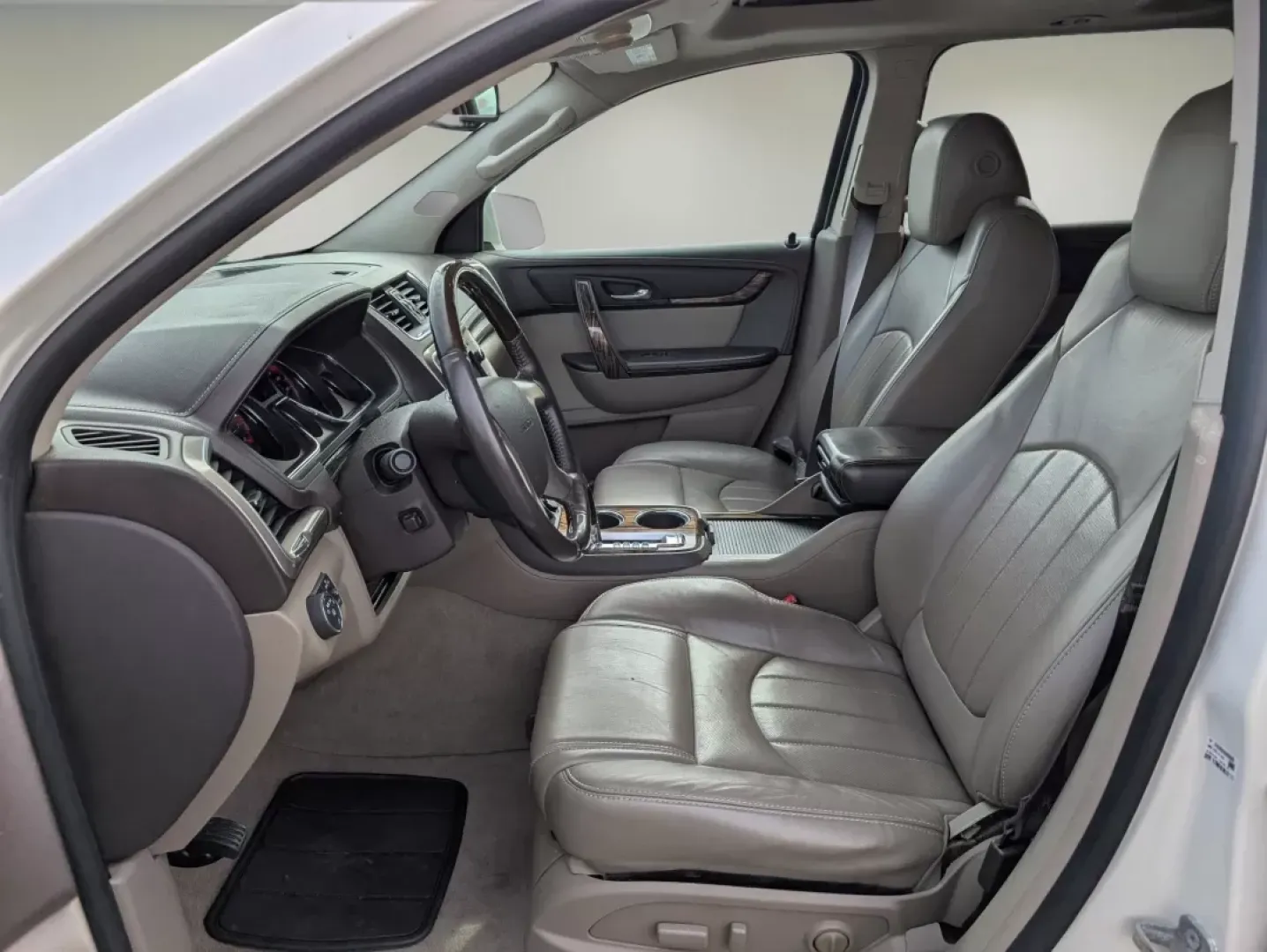 2013 /Cocoa Dune GMC Acadia Denali (1GKKRTKD1DJ) with an Other engine, located at 804 22nd Ave, Phenix City, AL, 36870, (334) 297-1860, 32.484749, -85.024475 - **Adventure Awaits with the 2013 GMC Acadia Denali: Perfect for Family Journeys!**<br /> <br /> Are you ready to elevate your family adventures? The 2013 GMC Acadia Denali is designed for those who crave the perfect blend of comfort, style, and space-ideal for growing families or weekend getaways. A - Photo#9