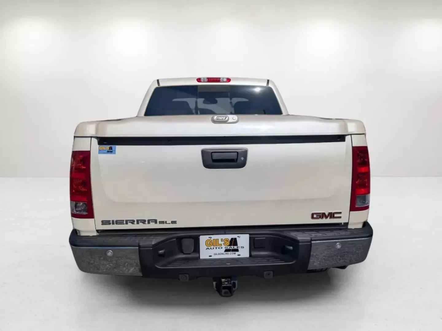 2013 /Very Dark Cashmere/Light Cashmere GMC Sierra 1500 SLE (3GTP1VE08DG) with an Other engine, located at 3959 U.S. 80 W, Phenix City, AL, 36870, (334) 297-4885, 32.469296, -85.135185 - **Adventure Awaits: 2013 GMC Sierra 1500 SLE Crew Cab at Gils Auto Phenix City, AL**<br /> <br /> If you're dreaming of weekend getaways, family camping trips, or simply a reliable daily driver, look no further than this 2013 GMC Sierra 1500 SLE Crew Cab! Perfect for those who value versatility and - Photo#6