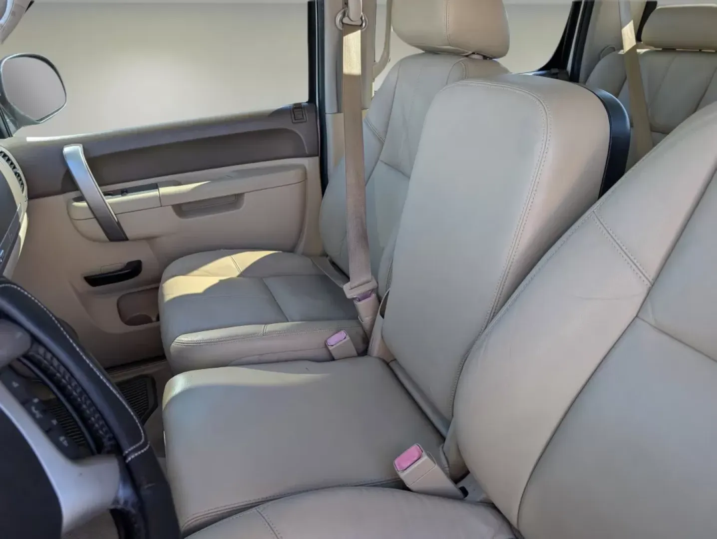 2013 /Very Dark Cashmere/Light Cashmere GMC Sierra 1500 SLE (3GTP1VE08DG) with an Other engine, located at 3959 U.S. 80 W, Phenix City, AL, 36870, (334) 297-4885, 32.469296, -85.135185 - **Adventure Awaits: 2013 GMC Sierra 1500 SLE Crew Cab at Gils Auto Phenix City, AL**<br /> <br /> If you're dreaming of weekend getaways, family camping trips, or simply a reliable daily driver, look no further than this 2013 GMC Sierra 1500 SLE Crew Cab! Perfect for those who value versatility and - Photo#11