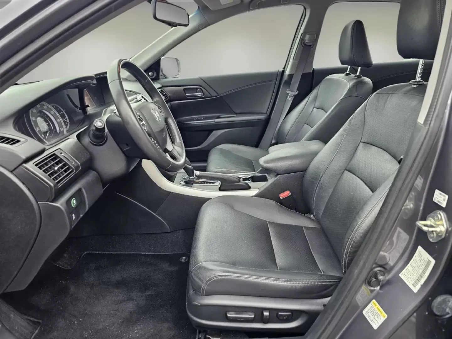 2013 /Black Honda Accord Sdn EX-L (1HGCR2F84DA) with an Other engine, located at 3959 U.S. 80 W, Phenix City, AL, 36870, (334) 297-4885, 32.469296, -85.135185 - Are you in the market for a reliable sedan that perfectly blends comfort, safety, and technology? Look no further than this stunning 2013 Honda Accord Sdn EX-L at Gils Auto in Phenix City, AL. This vehicle is designed to elevate your daily commute, whether you're driving to work or embarking on week - Photo#10