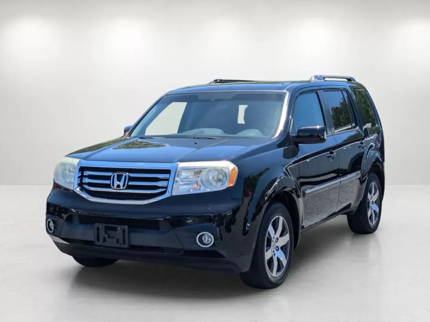 2013 Honda Pilot Touring (5FNYF4H99DB) with an Gas V6 3.5L/212 engine, 5-Speed Automatic transmission, located at 3959 U.S. 80 W, Phenix City, AL, 36870, (334) 297-4885, 32.469296, -85.135185 - 2013 Honda Pilot Touring - Photo#0