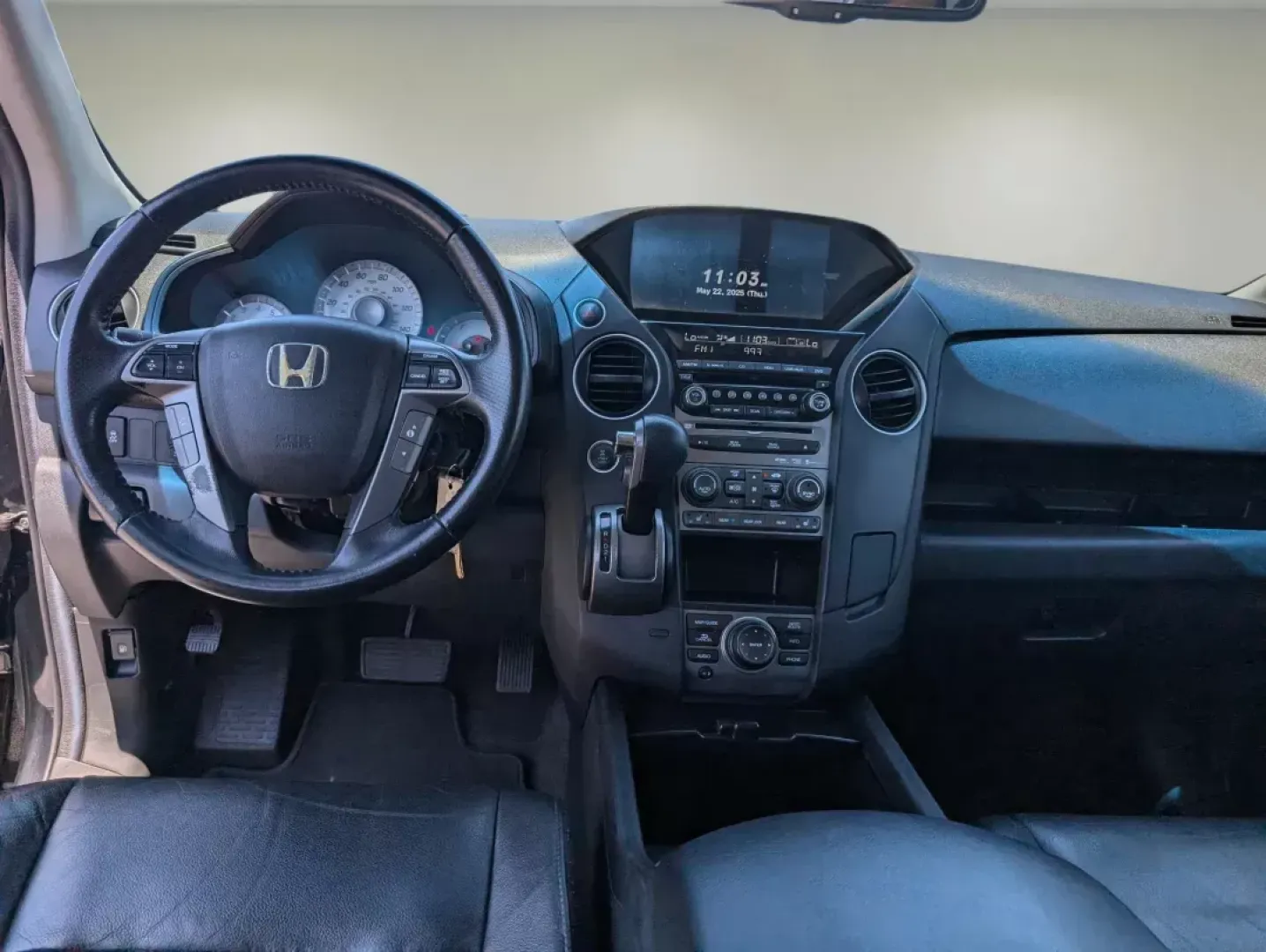 2013 Honda Pilot Touring (5FNYF4H99DB) with an Gas V6 3.5L/212 engine, 5-Speed Automatic transmission, located at 3959 U.S. 80 W, Phenix City, AL, 36870, (334) 297-4885, 32.469296, -85.135185 - 2013 Honda Pilot Touring - Photo#13