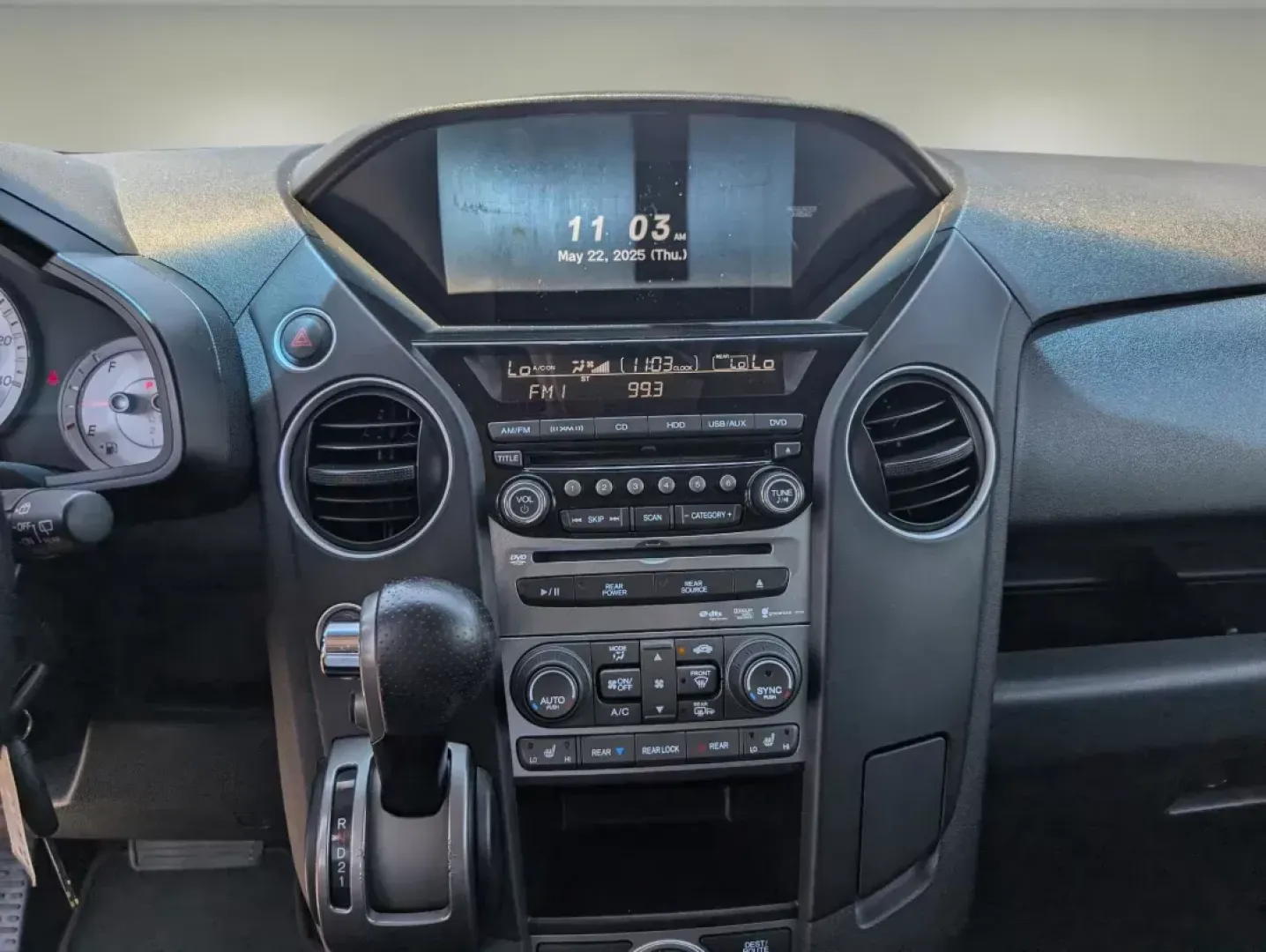 2013 Honda Pilot Touring (5FNYF4H99DB) with an Gas V6 3.5L/212 engine, 5-Speed Automatic transmission, located at 3959 U.S. 80 W, Phenix City, AL, 36870, (334) 297-4885, 32.469296, -85.135185 - 2013 Honda Pilot Touring - Photo#16