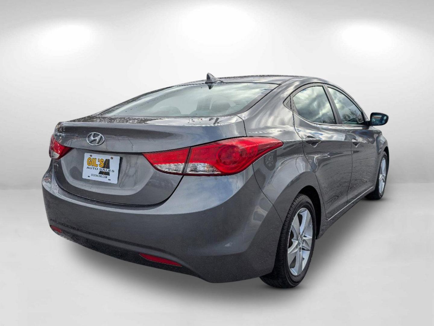 2013 /Gray Hyundai Elantra GLS (5NPDH4AE2DH) with an Gas I4 1.8L/110 engine, 6-Speed Automatic w/Manual Shift transmission, located at 7000 Northlake Connector, Columbus, GA, 31904, (706) 987-8085, 32.524975, -84.978134 - 2013 Hyundai Elantra GLS - Photo#5